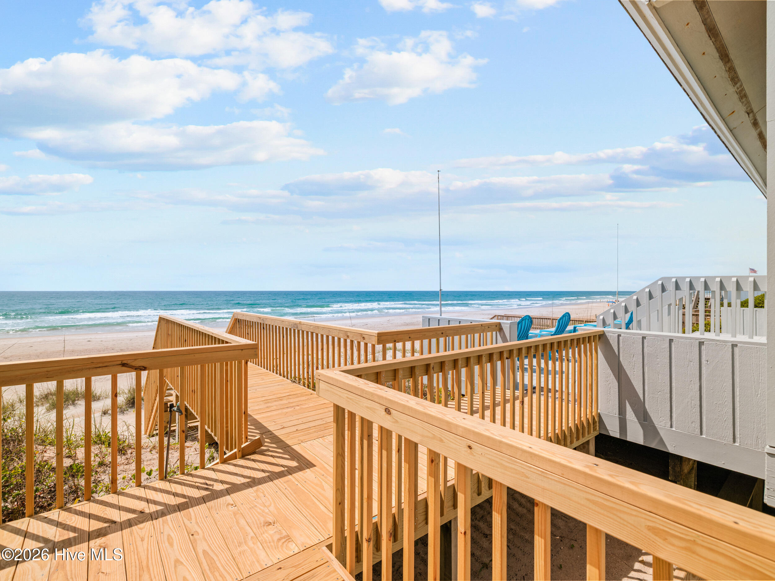 2604 S Shore Drive Property Photo 16