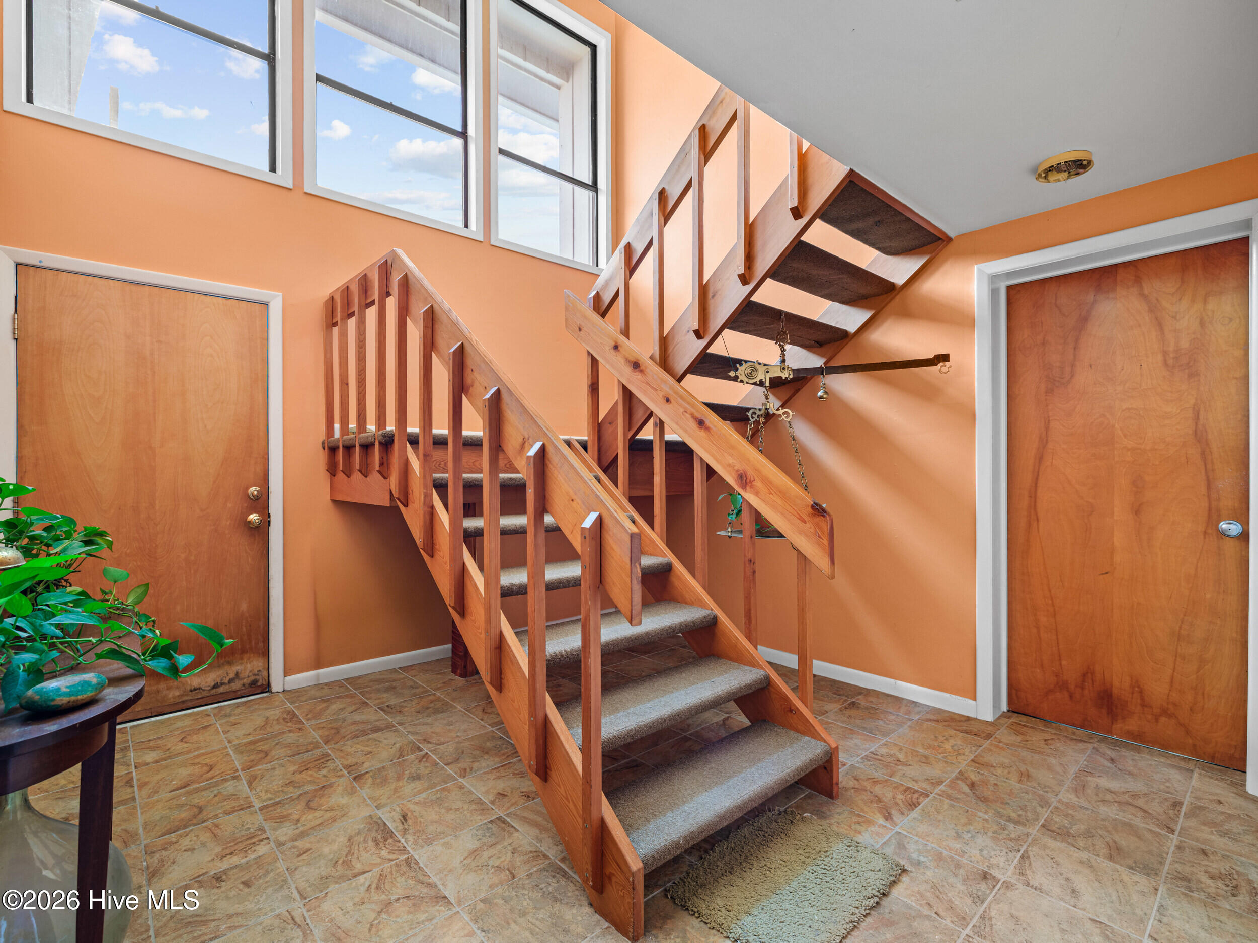 2604 S Shore Drive Property Photo 21
