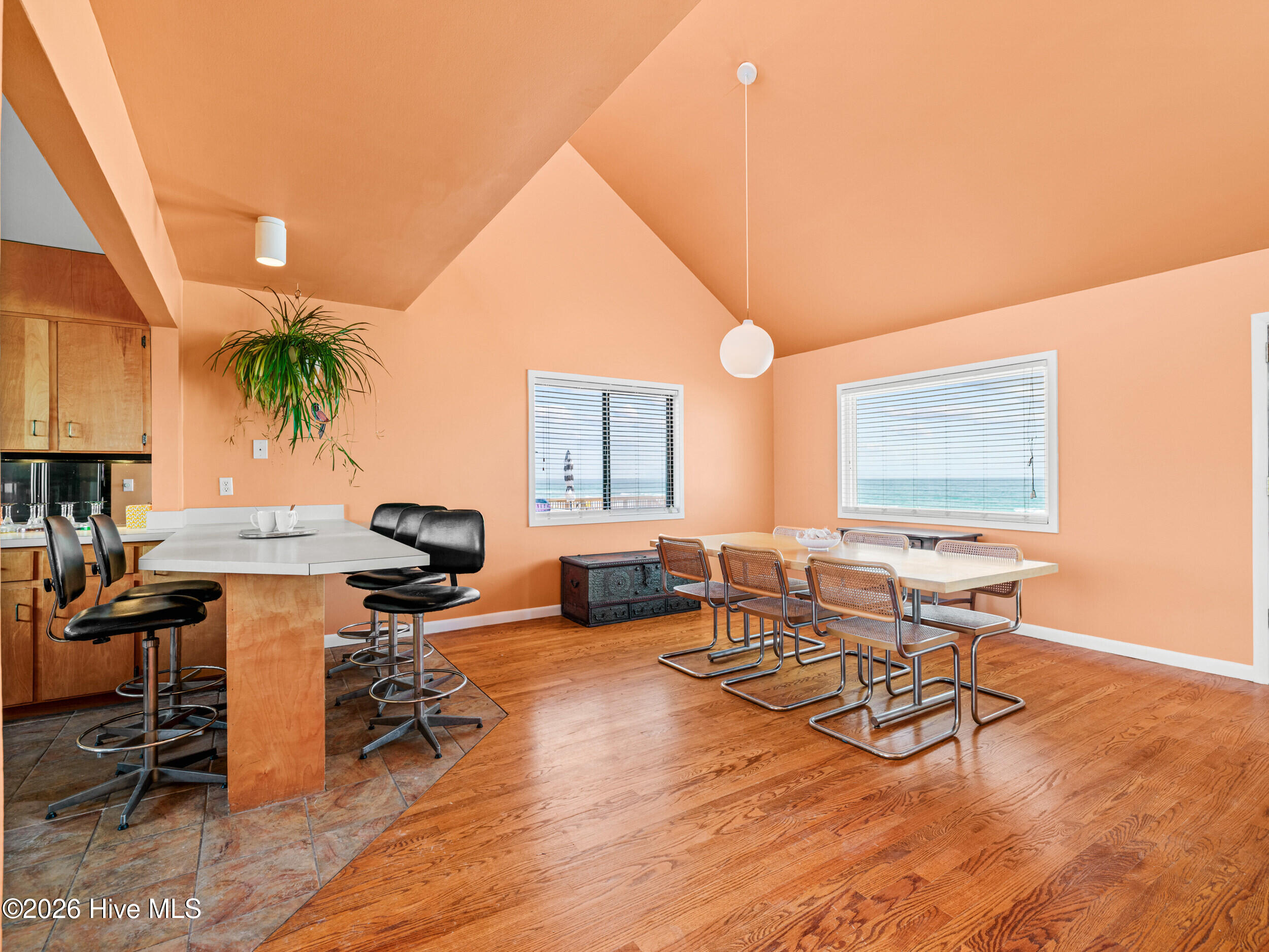 2604 S Shore Drive Property Photo 29