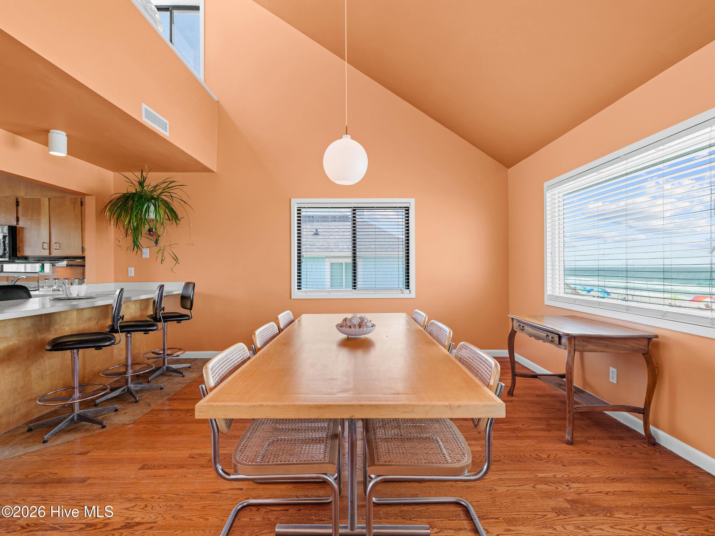 2604 S Shore Drive Property Photo 30