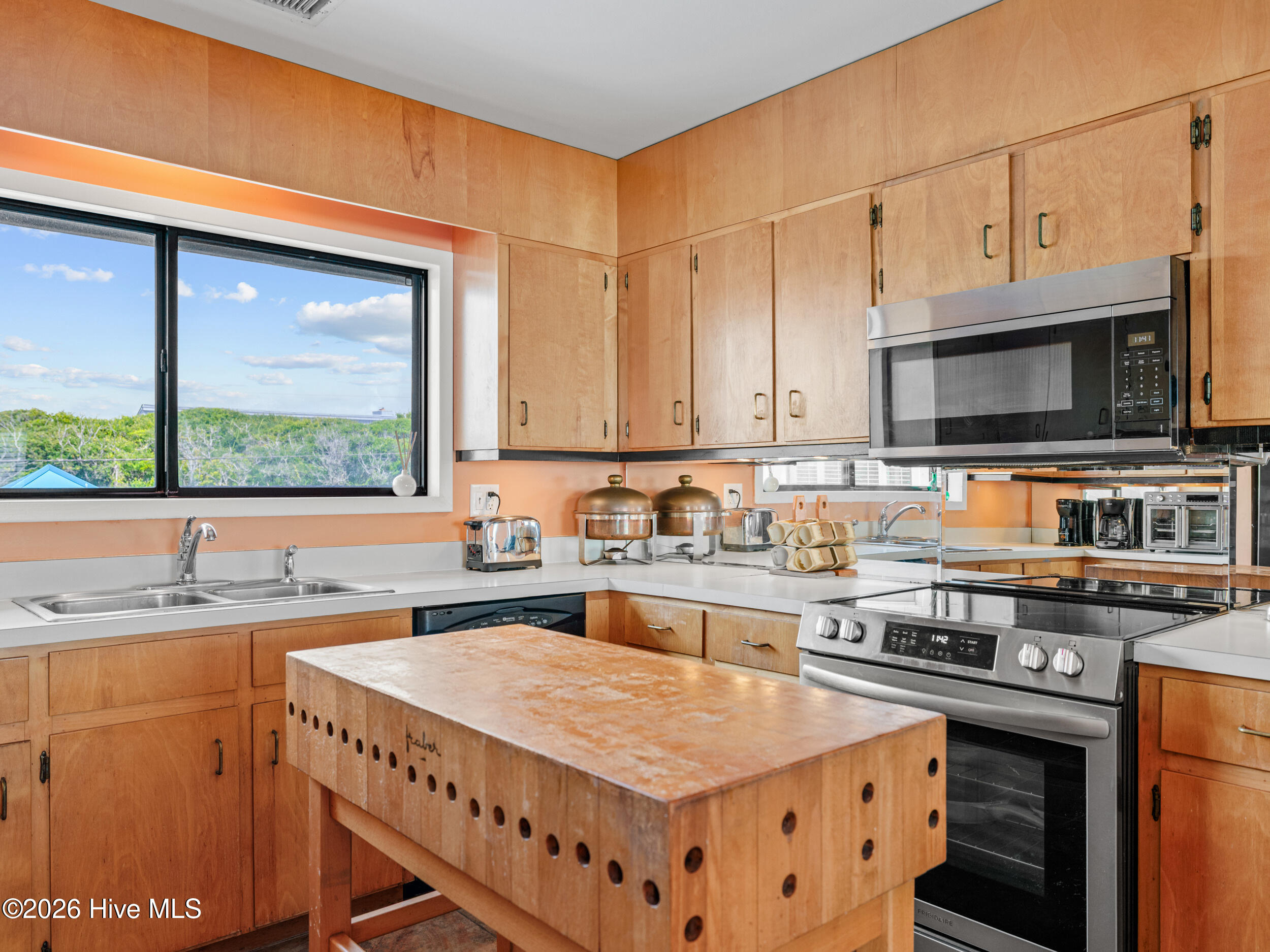 2604 S Shore Drive Property Photo 37