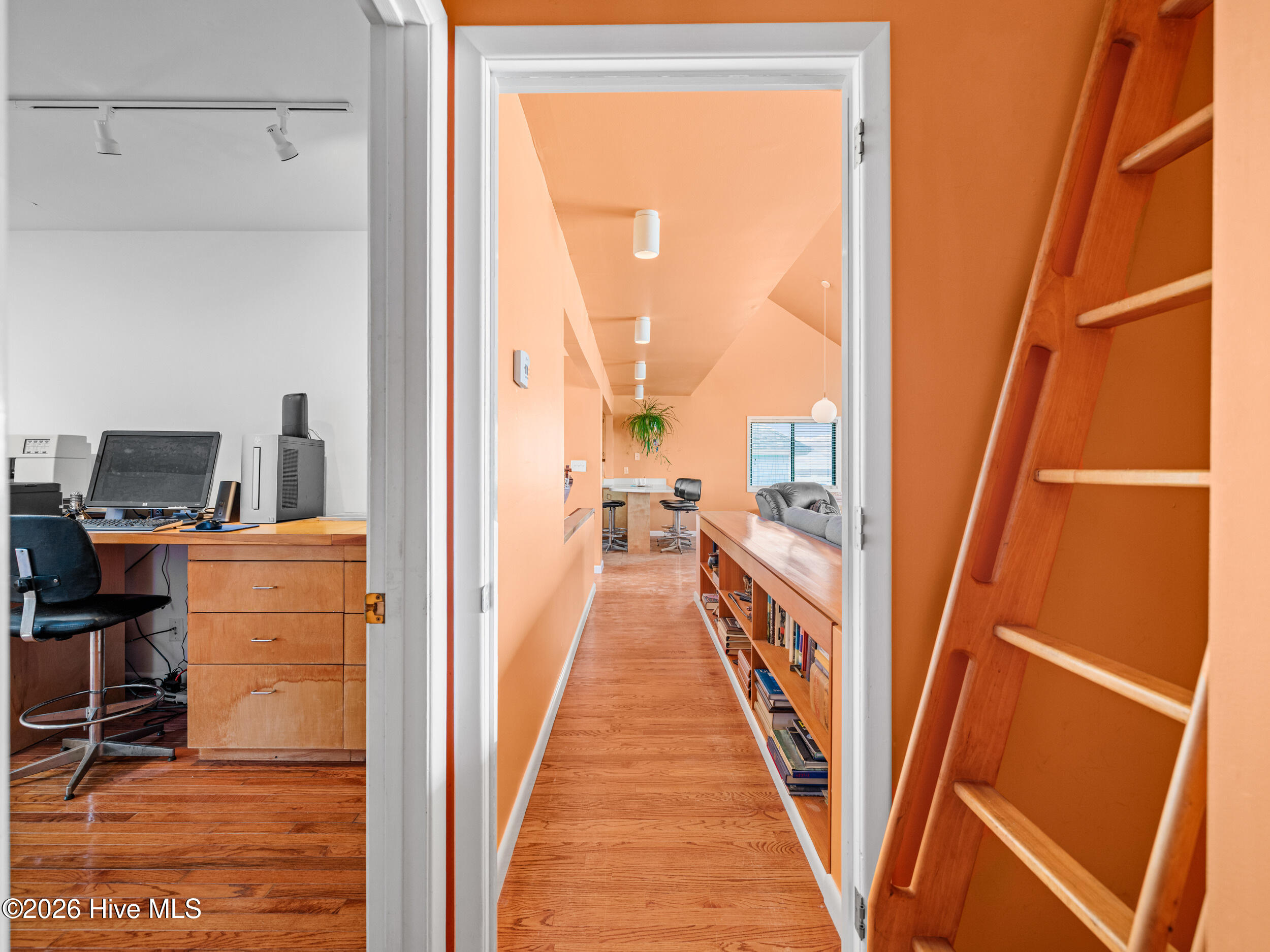 2604 S Shore Drive Property Photo 44