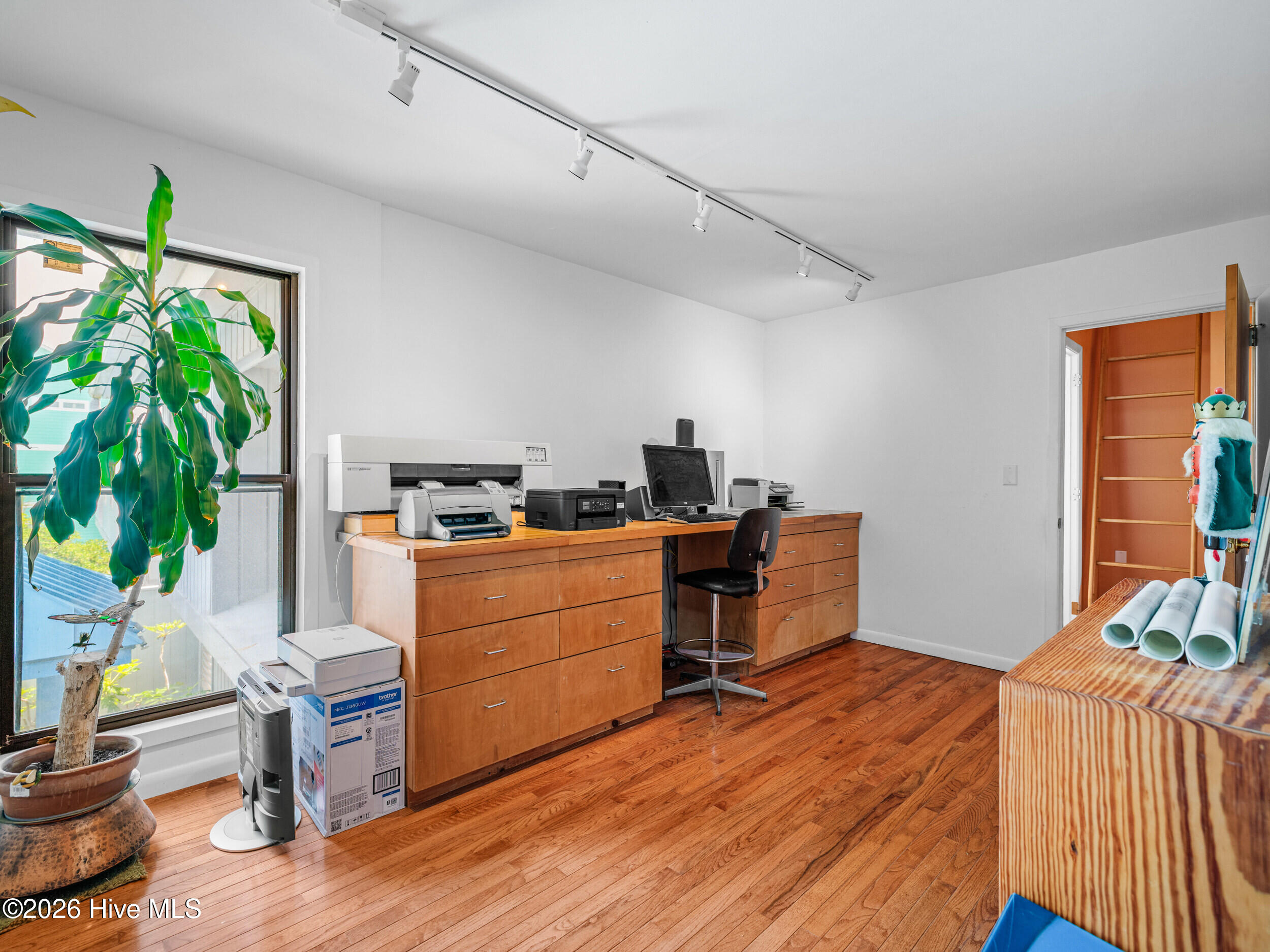2604 S Shore Drive Property Photo 46