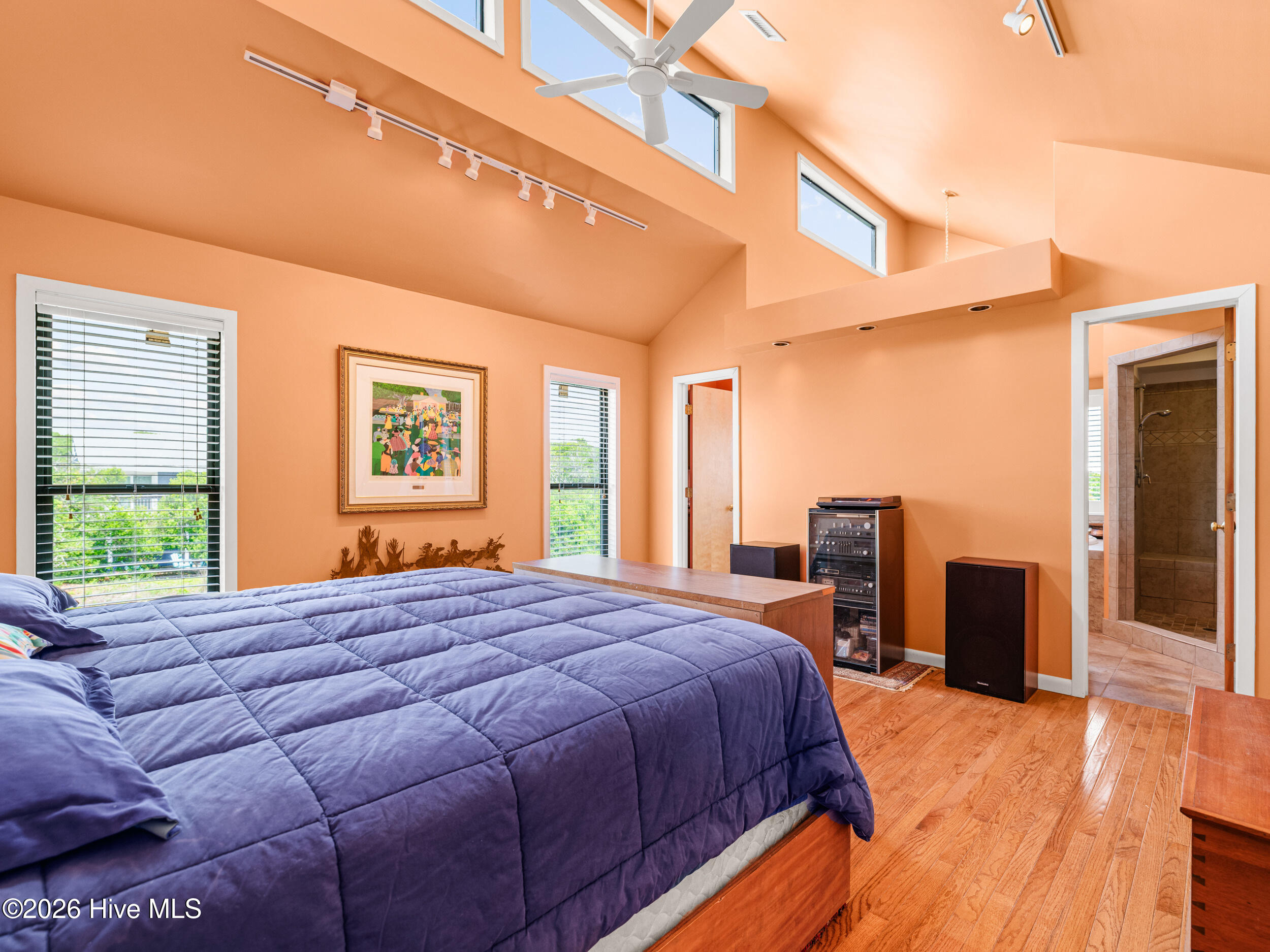 2604 S Shore Drive Property Photo 48