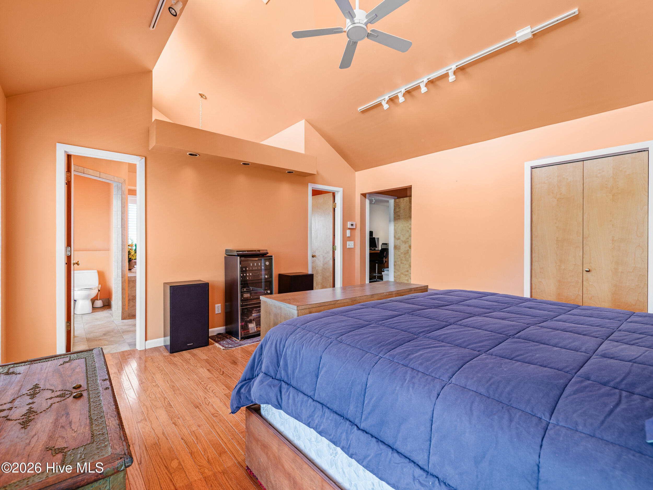 2604 S Shore Drive Property Photo 51