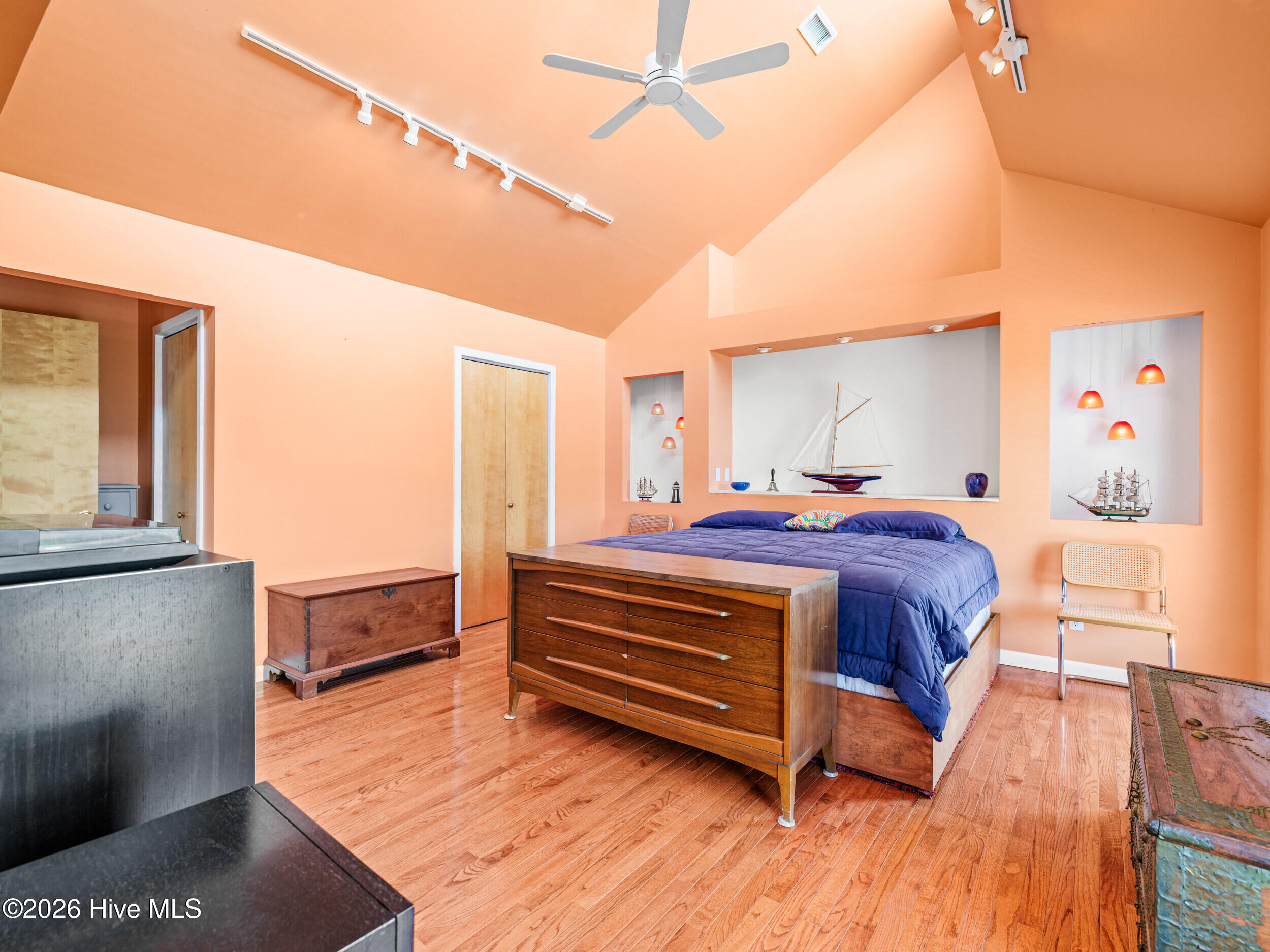 2604 S Shore Drive Property Photo 52