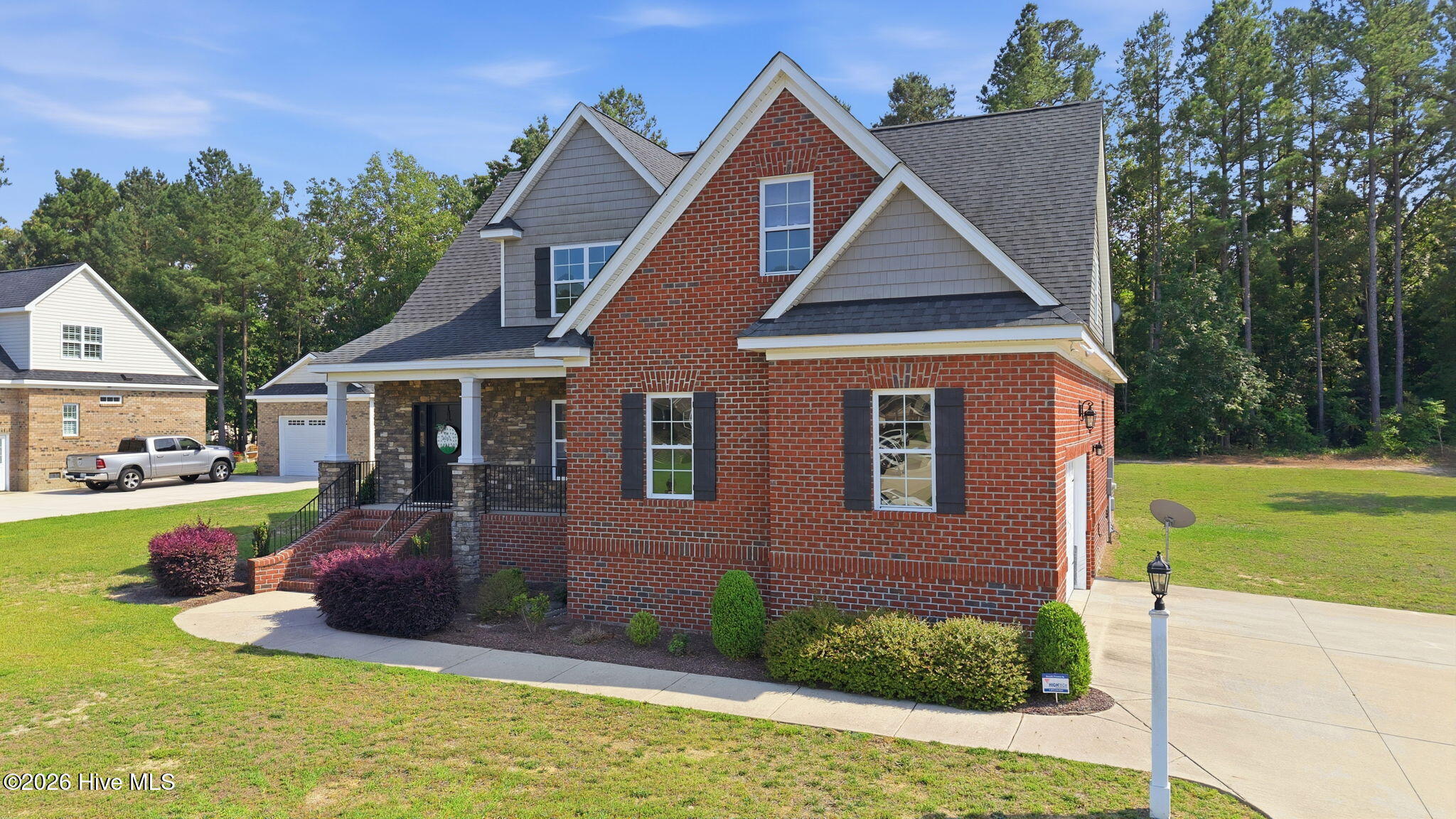 1665 Blue Heron Drive Property Photo 3