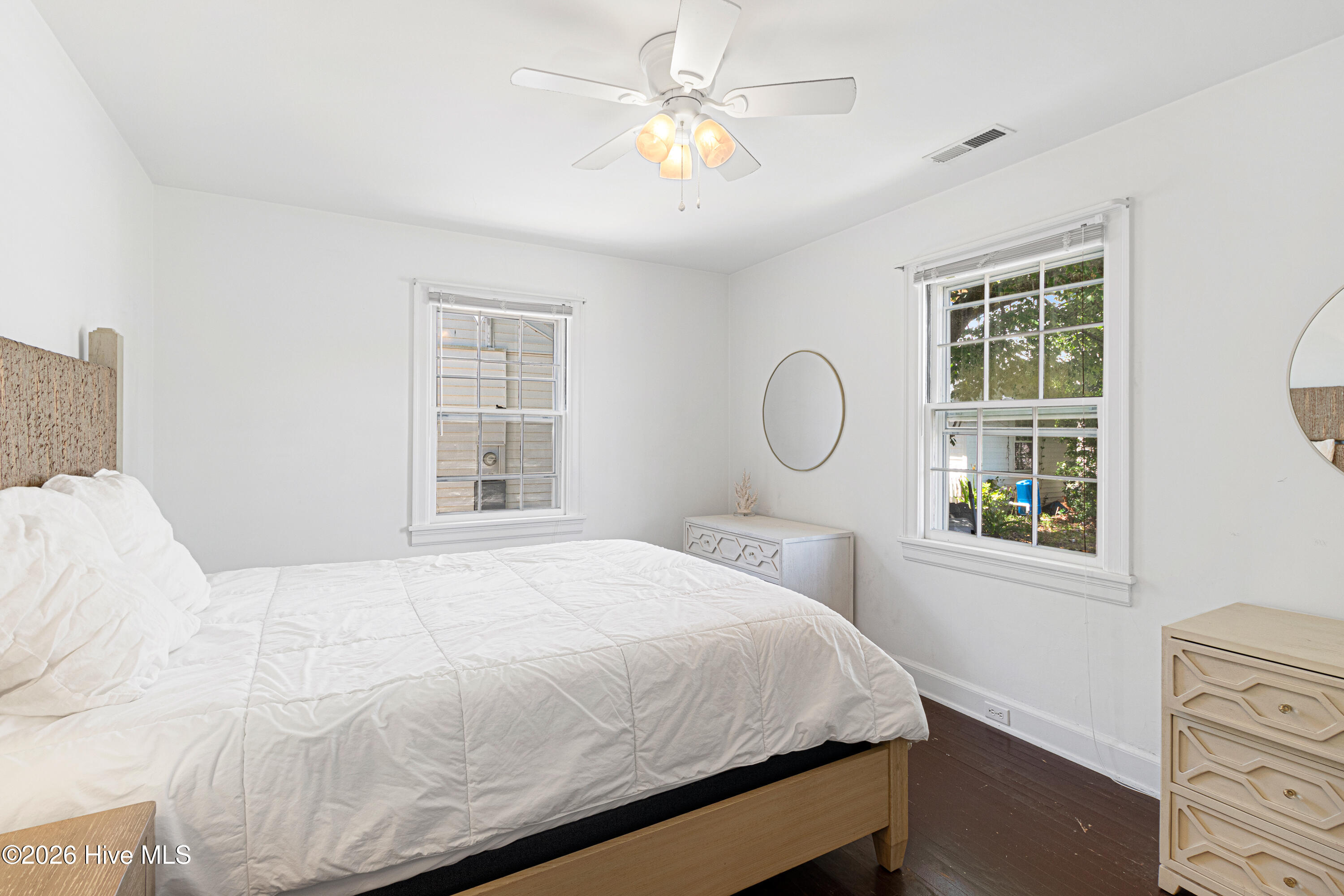 1710 Shepard Street Property Photo 12