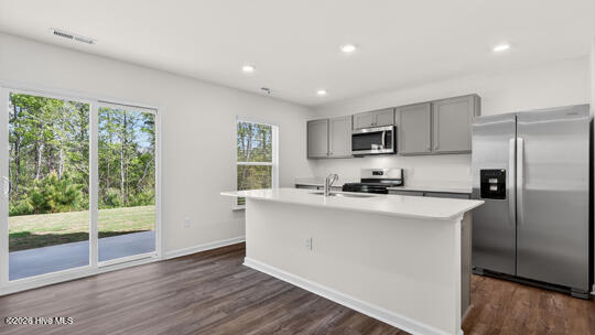 511 Chestnut Oak Drive Property Photo 6