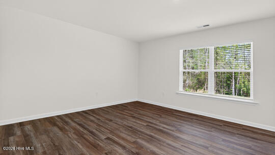 511 Chestnut Oak Drive Property Photo 16