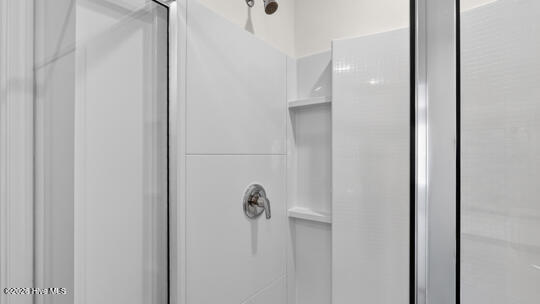 511 Chestnut Oak Drive Property Photo 28