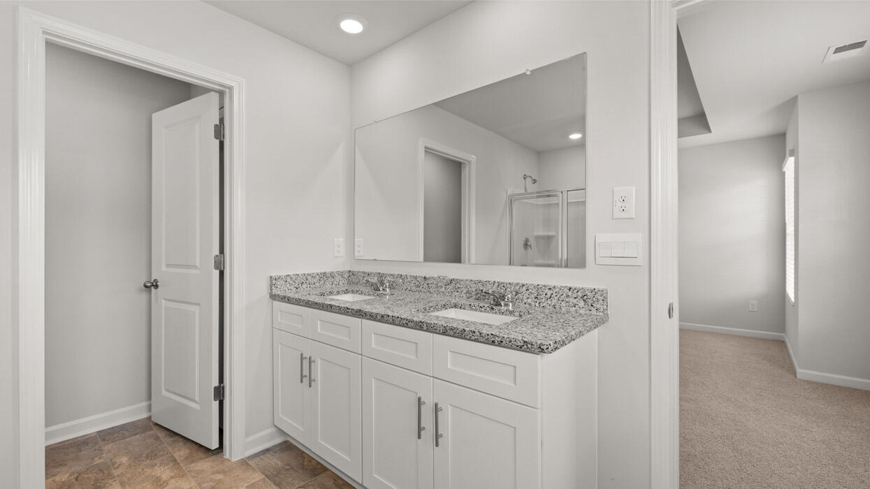 807 Dara Corners Property Photo 14