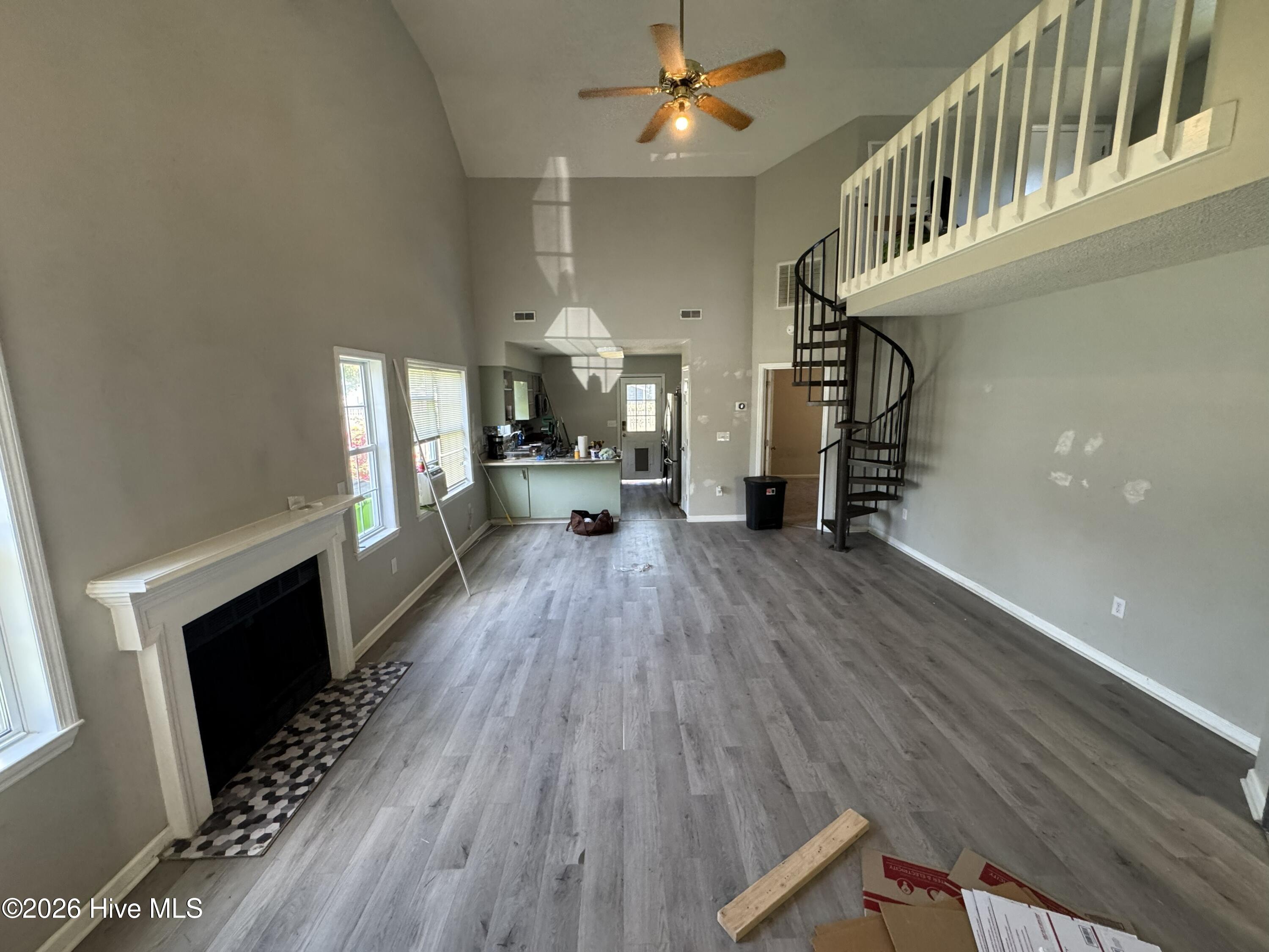 3571 Red Oak Drive Property Photo 2