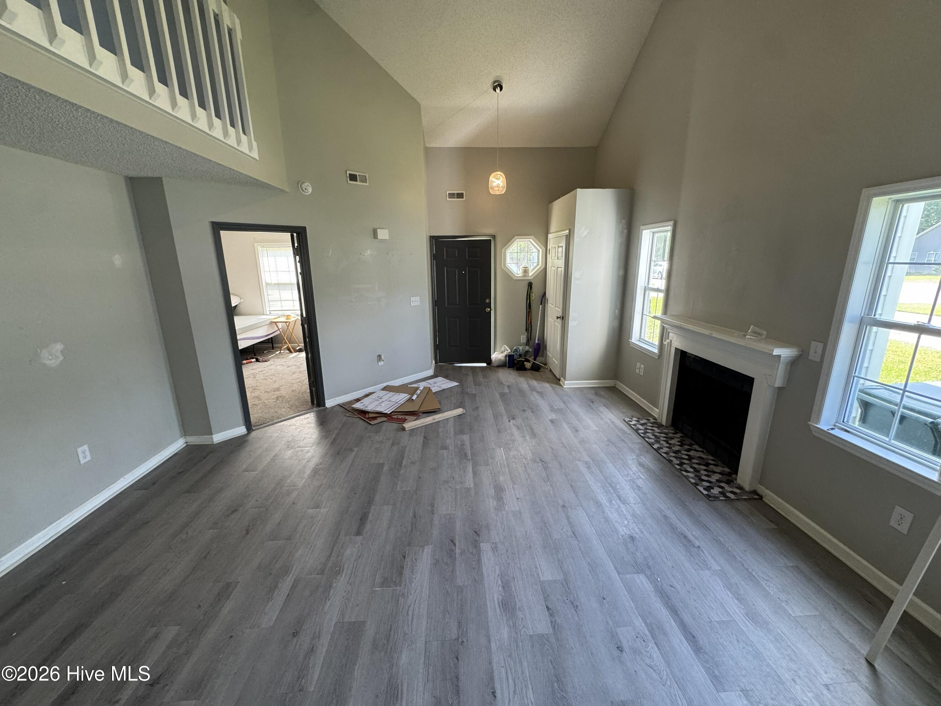 3571 Red Oak Drive Property Photo 3