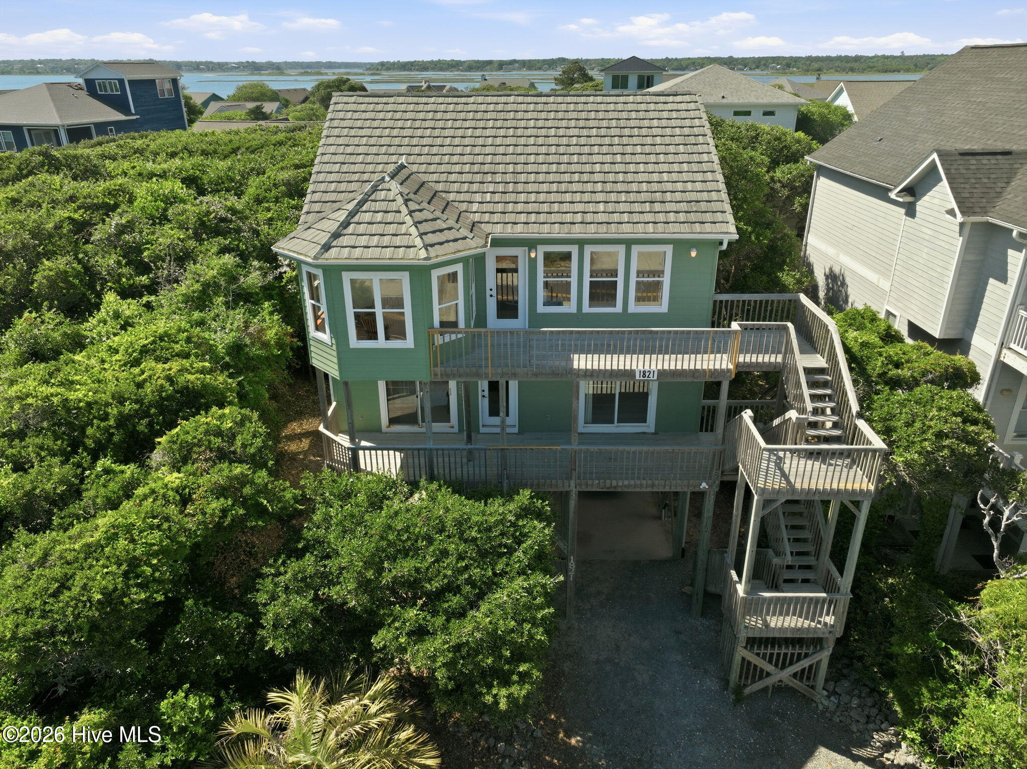 1821 S Shore Drive Property Photo 1