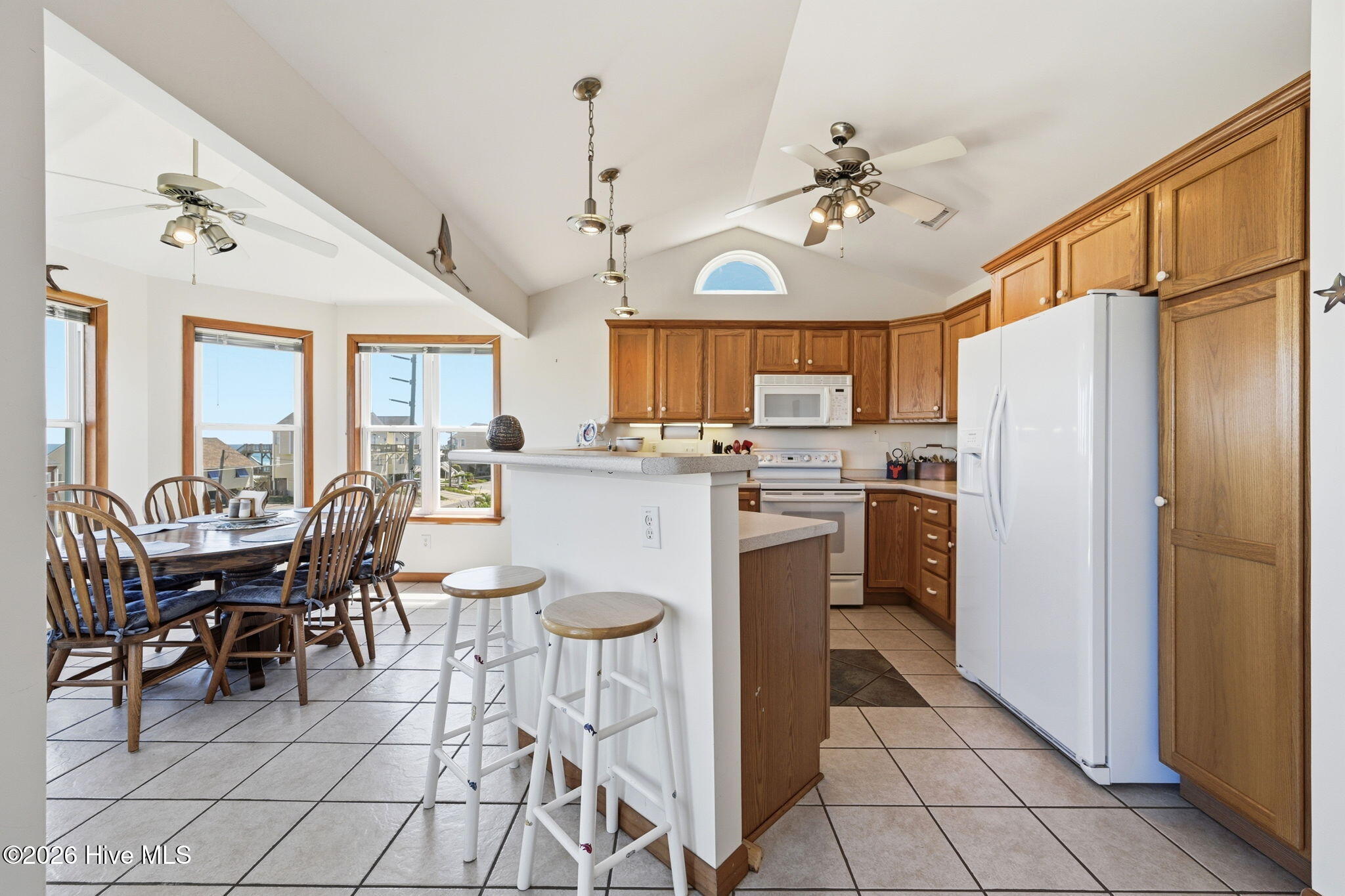 1821 S Shore Drive Property Photo 12