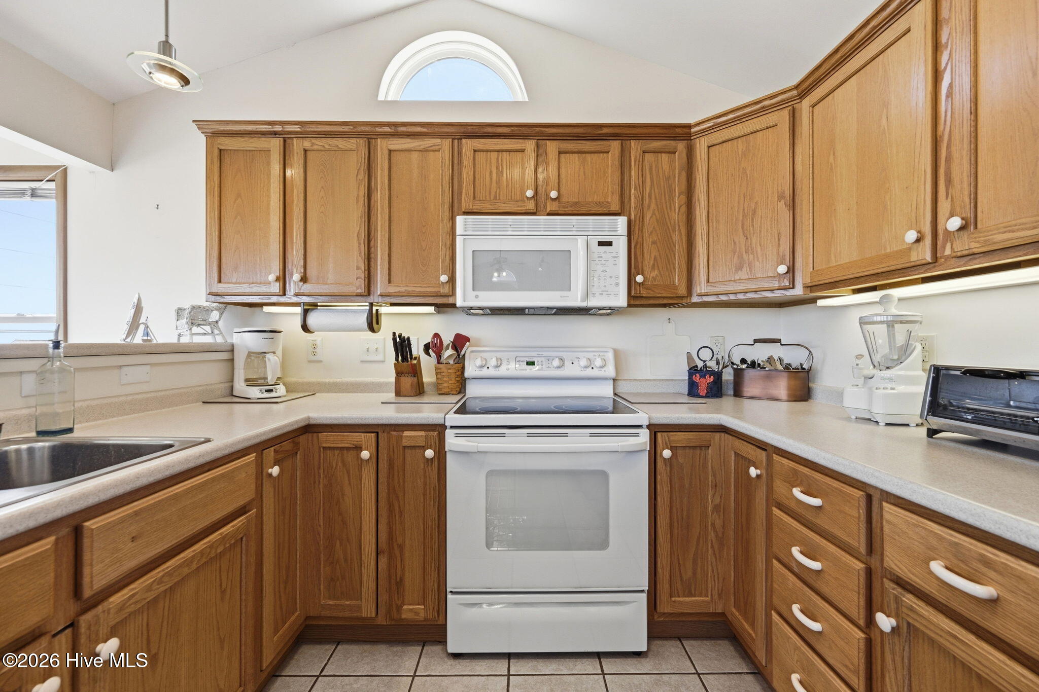 1821 S Shore Drive Property Photo 13