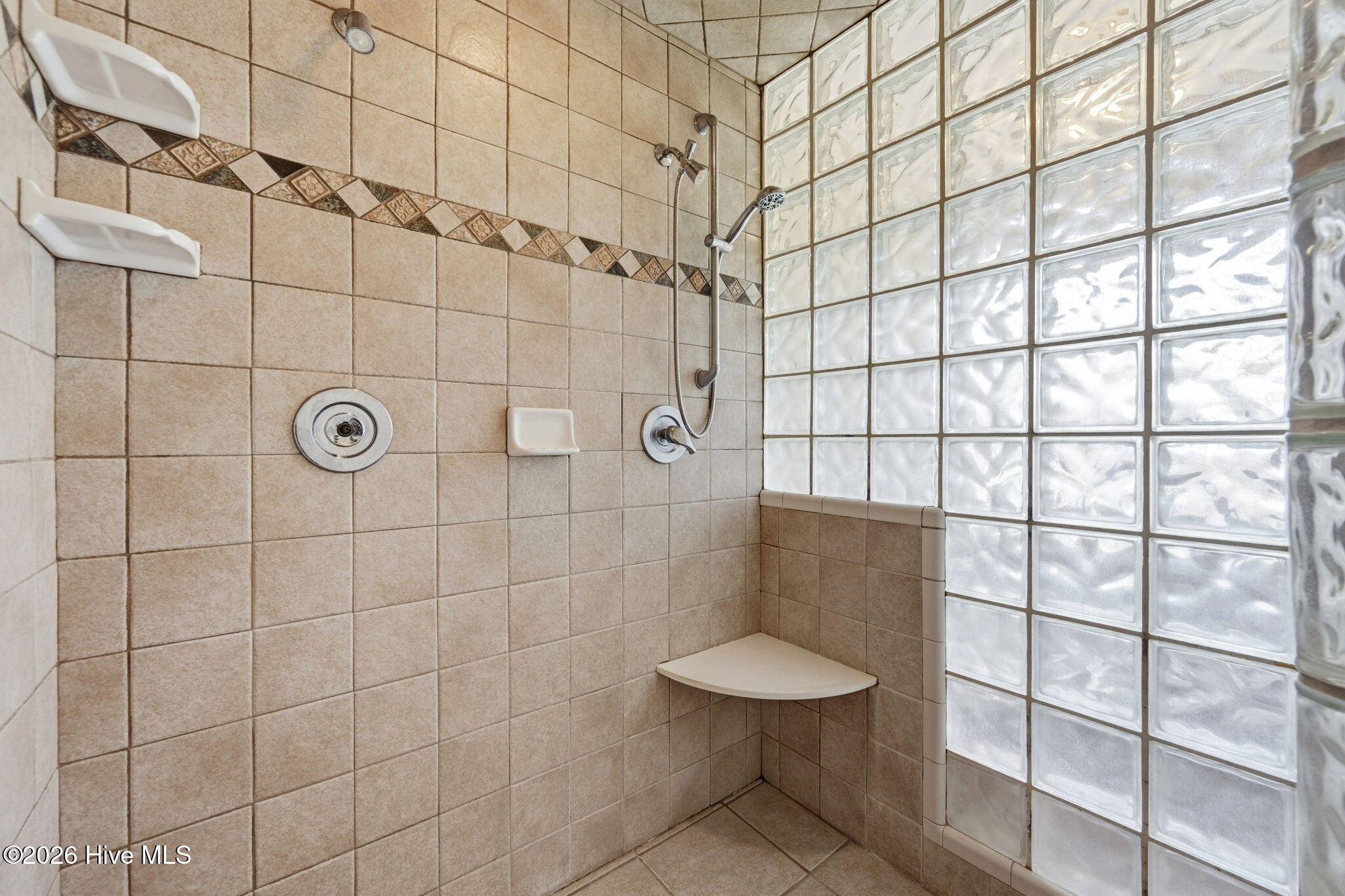 1821 S Shore Drive Property Photo 24