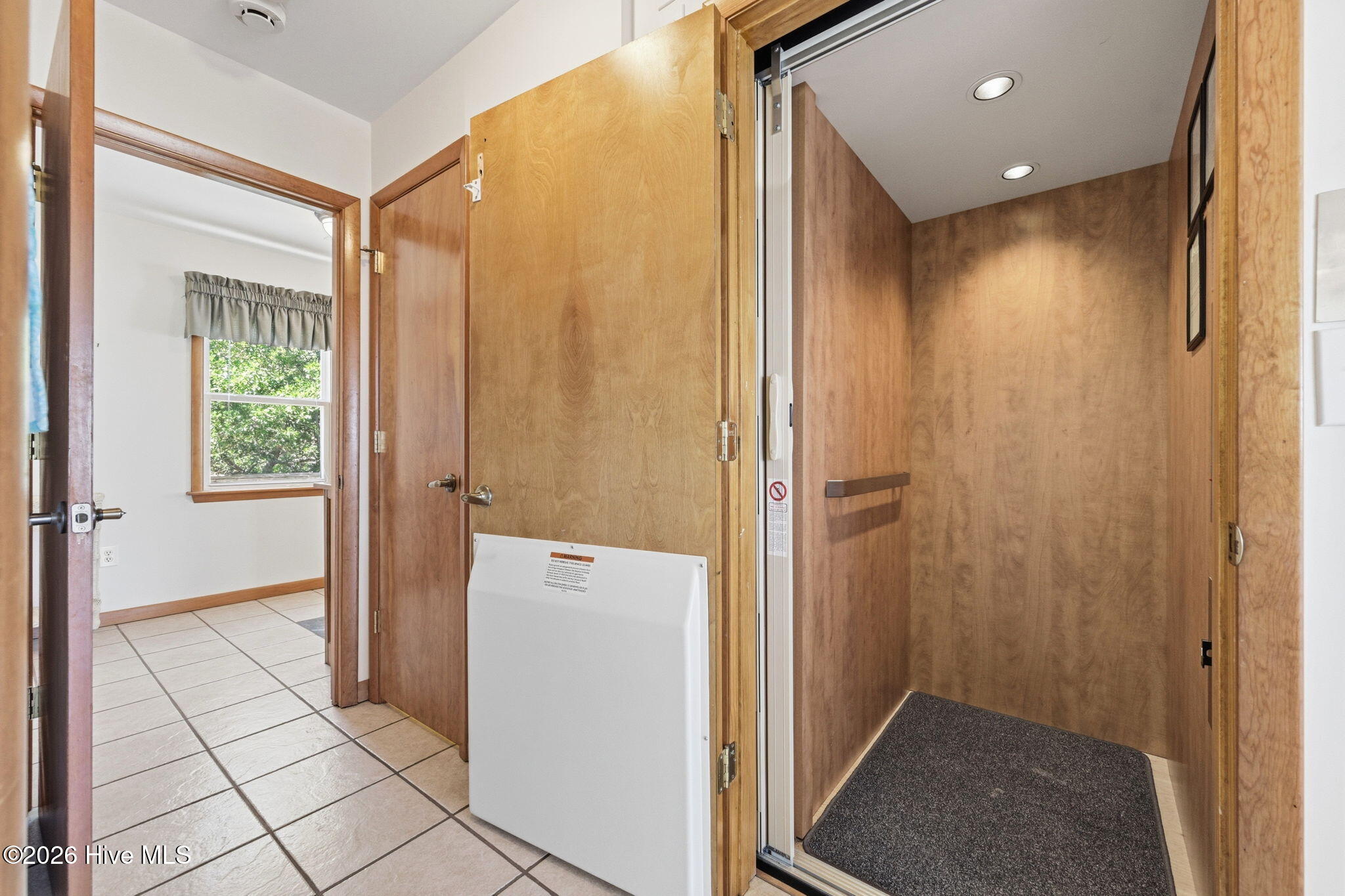 1821 S Shore Drive Property Photo 29