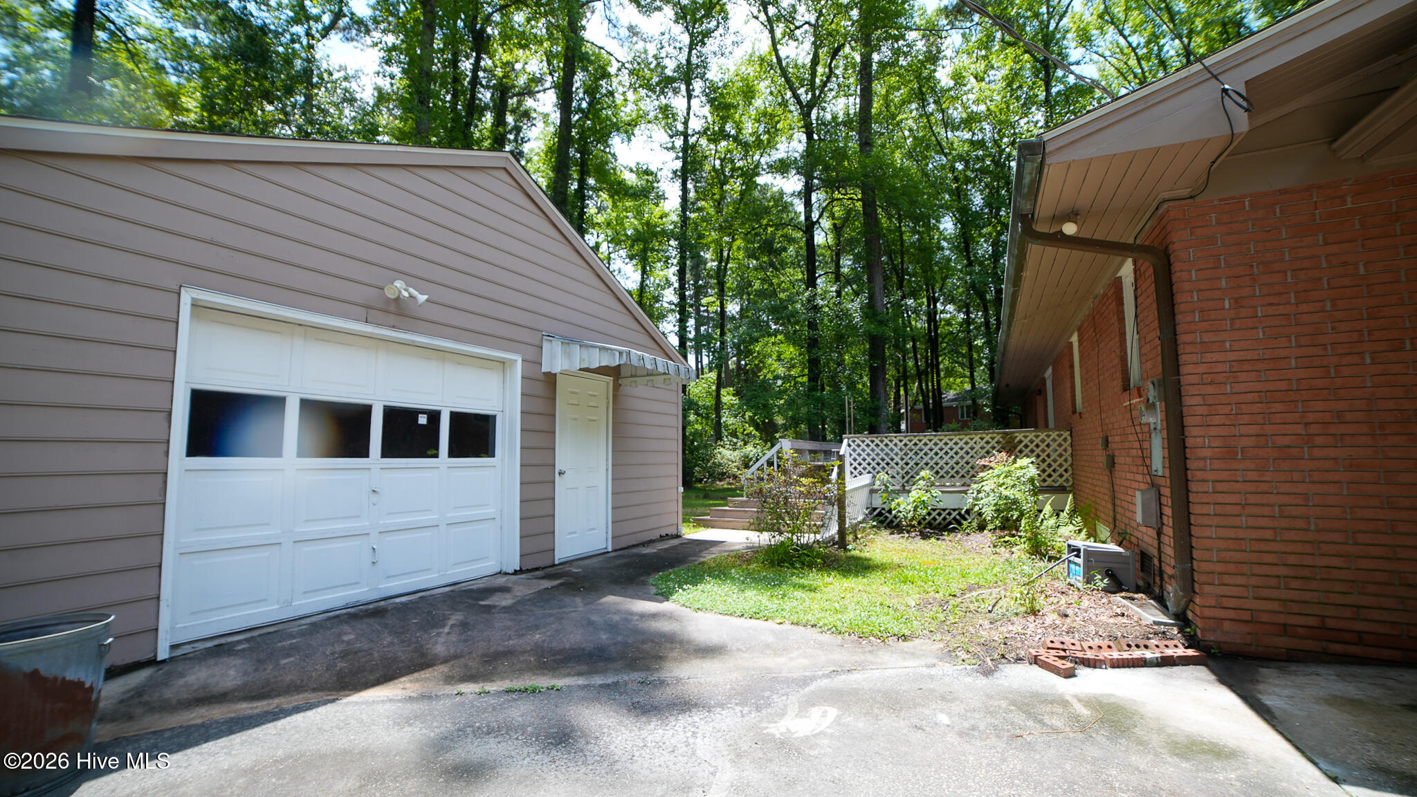 705 N Edgewood Circle Property Photo 10