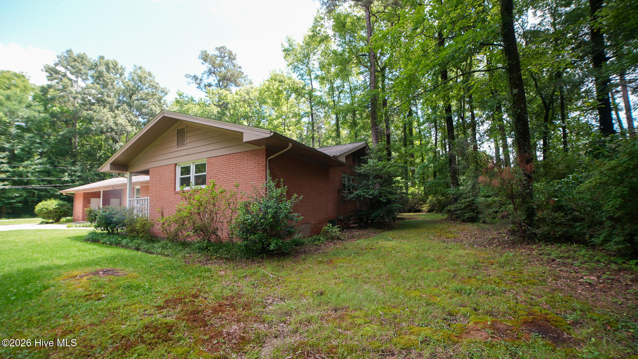 705 N Edgewood Circle Property Photo 11