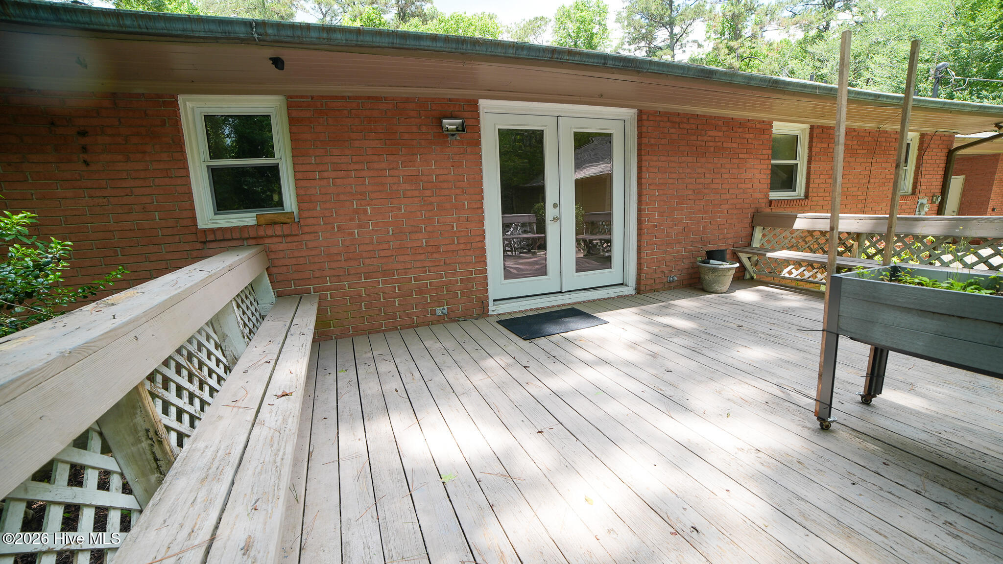 705 N Edgewood Circle Property Photo 14