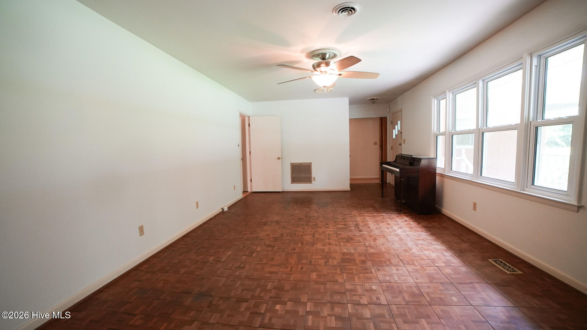705 N Edgewood Circle Property Photo 17