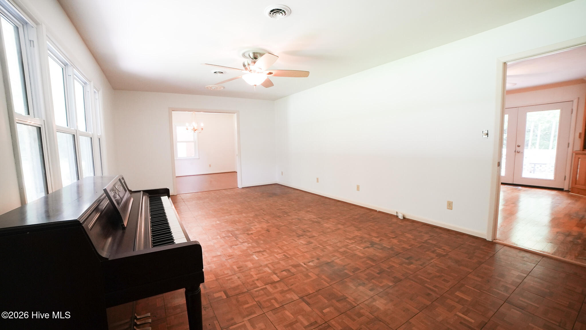 705 N Edgewood Circle Property Photo 18