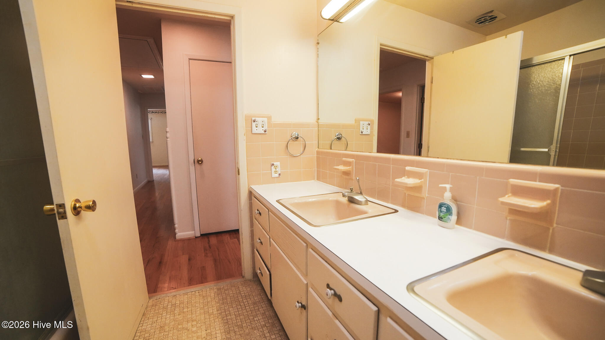 705 N Edgewood Circle Property Photo 46