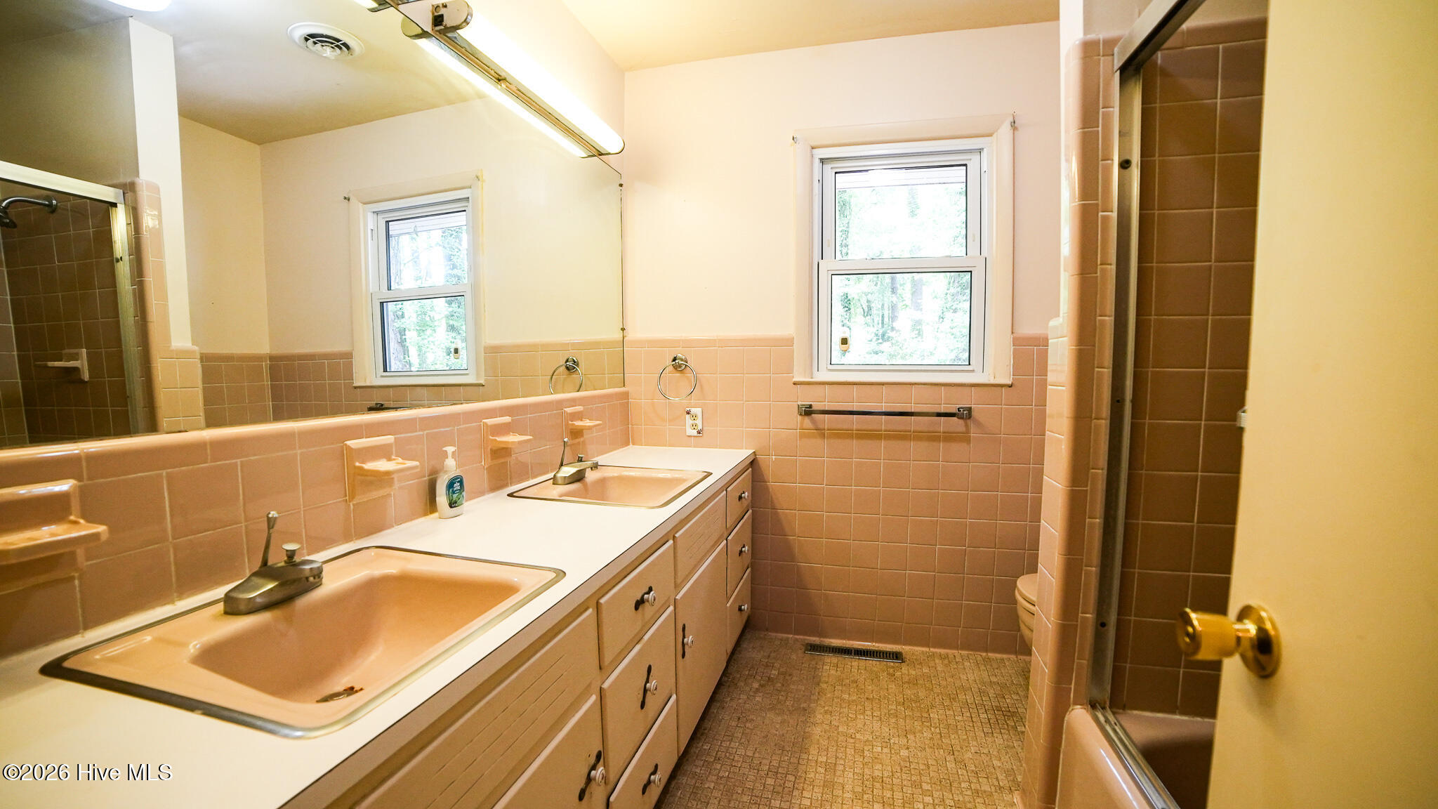 705 N Edgewood Circle Property Photo 47