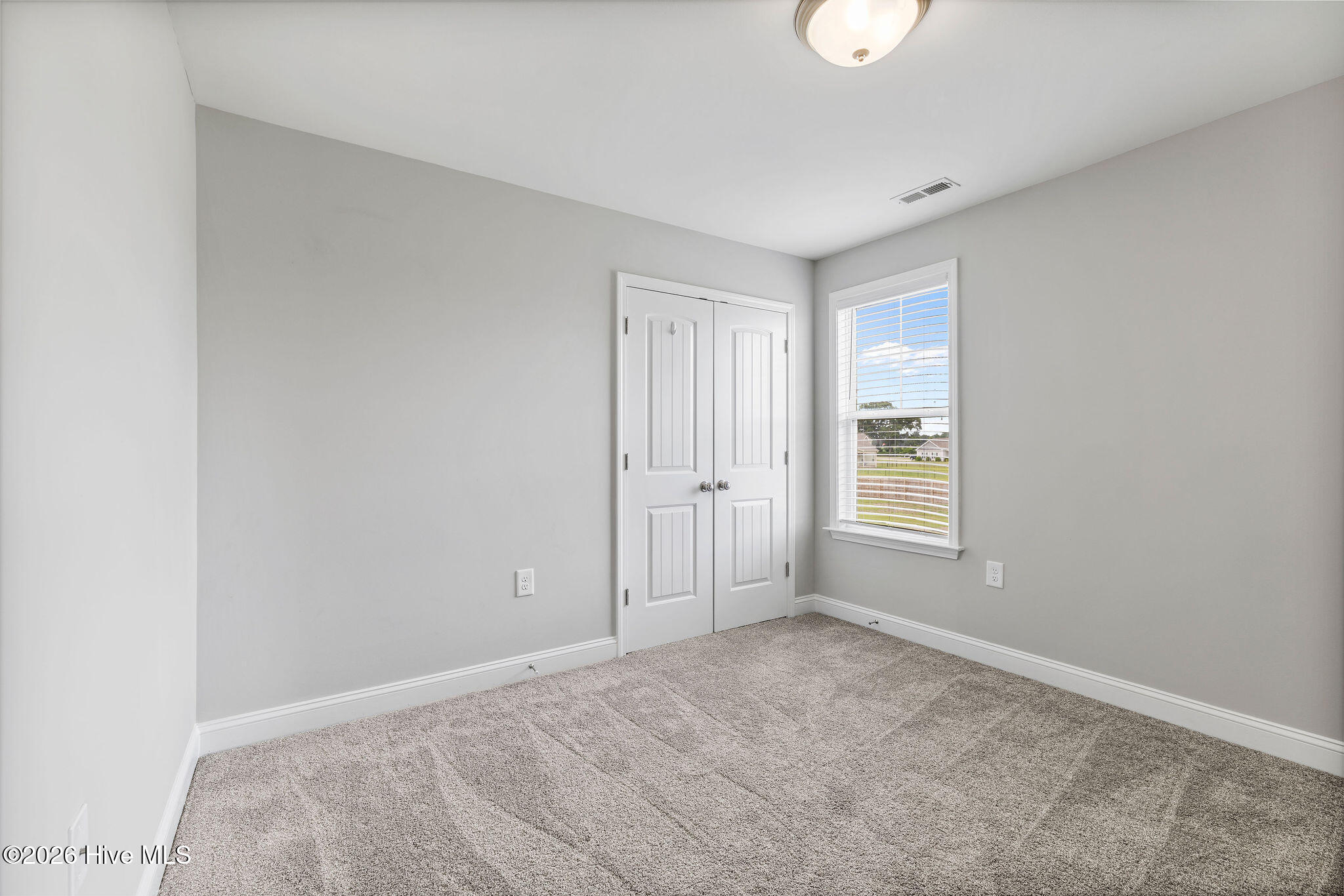 409 Willow Pond Drive Property Photo 18