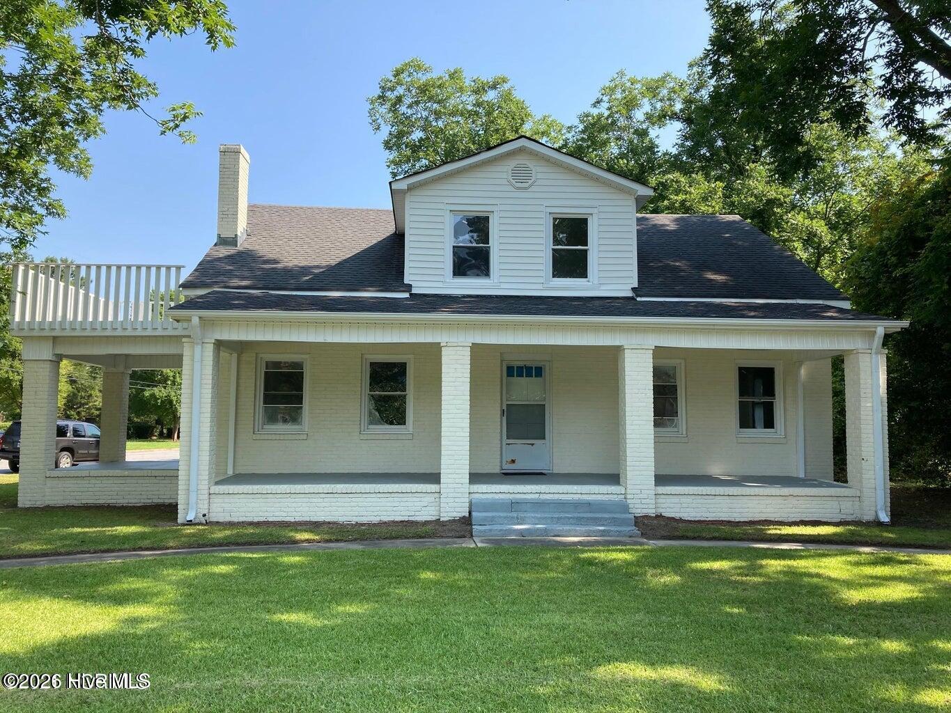 2301 E 4th Street Property Photo 1