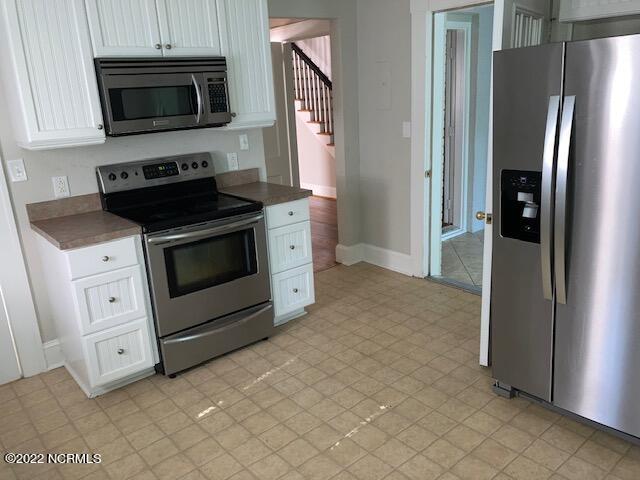 2301 E 4th Street Property Photo 6