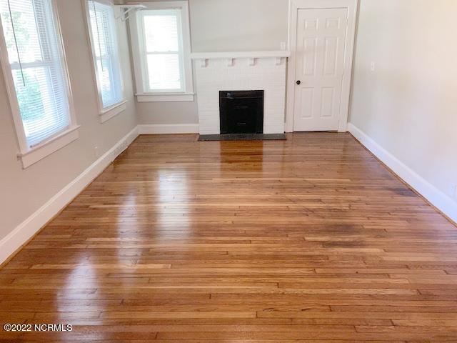 2301 E 4th Street Property Photo 8