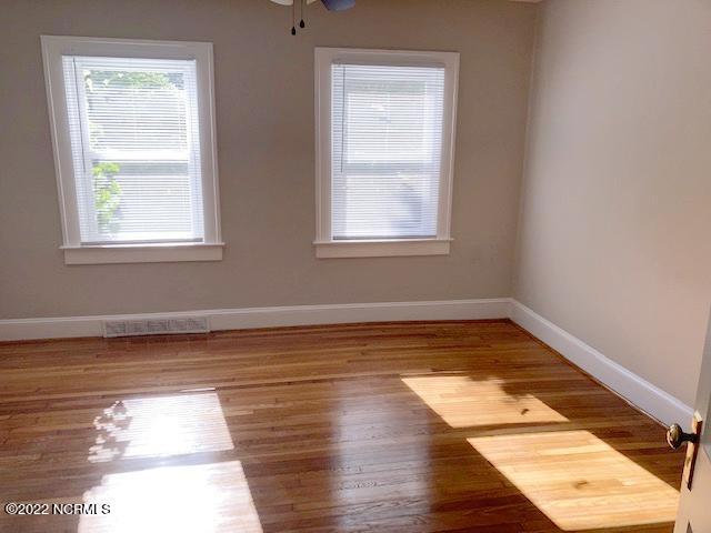 2301 E 4th Street Property Photo 10