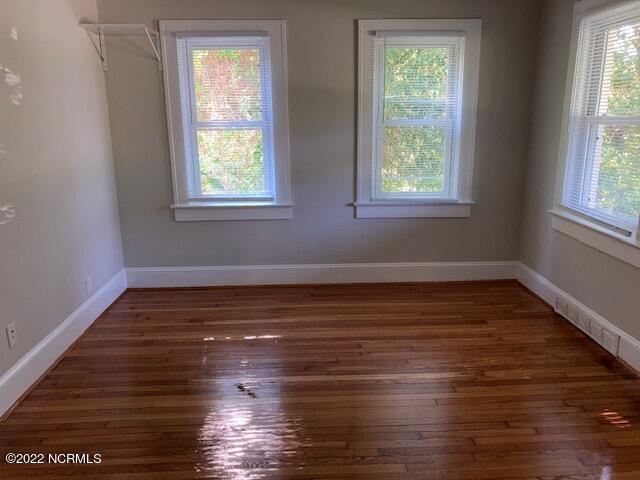 2301 E 4th Street Property Photo 15