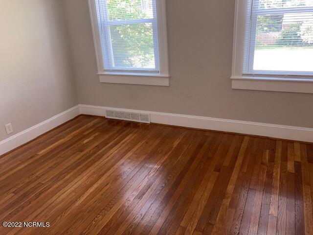 2301 E 4th Street Property Photo 17
