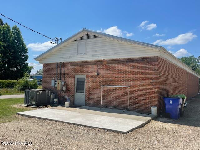 907 E Broad Street Property Photo 5