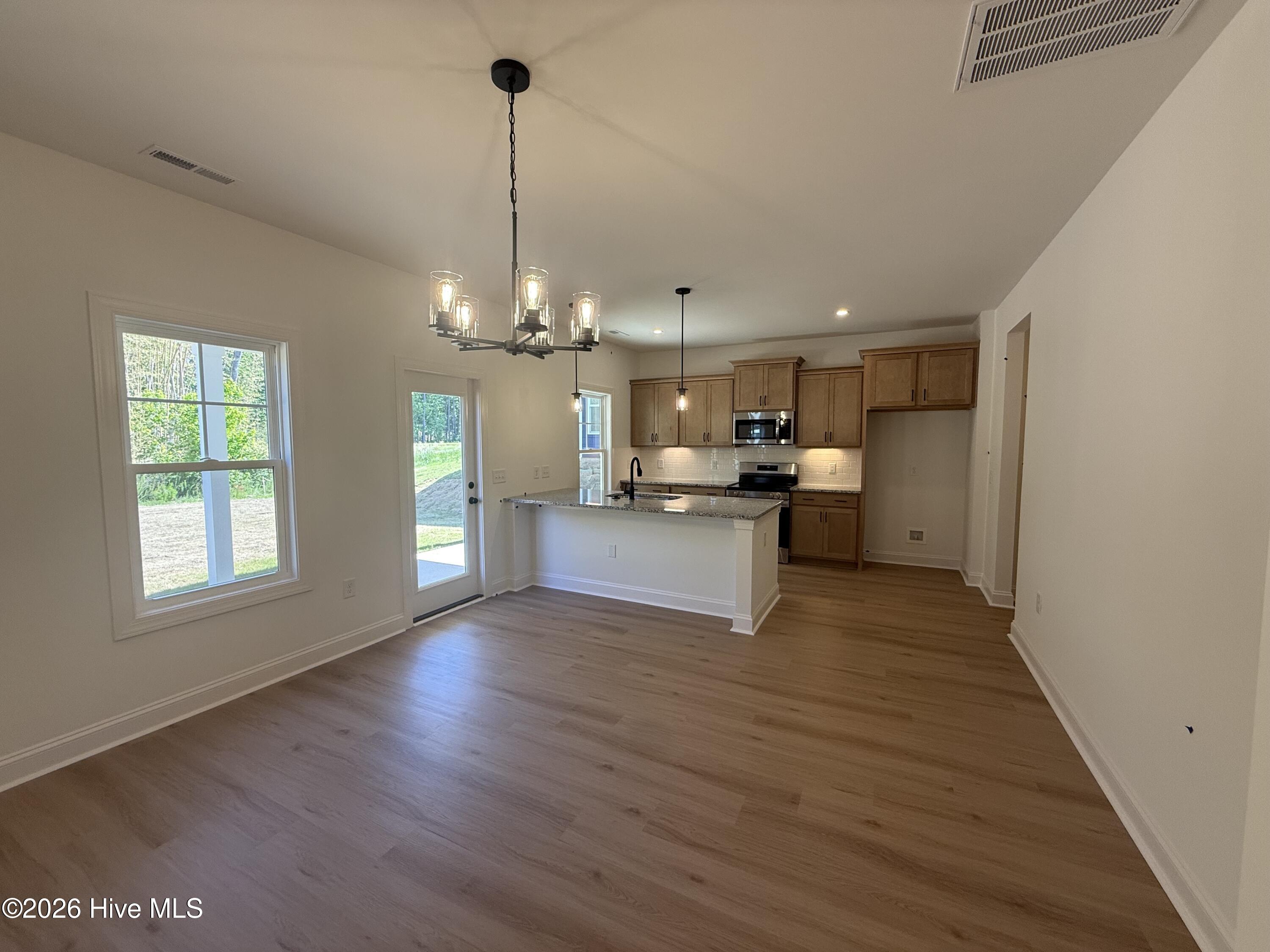 113 Carver Street 17 Property Photo 6