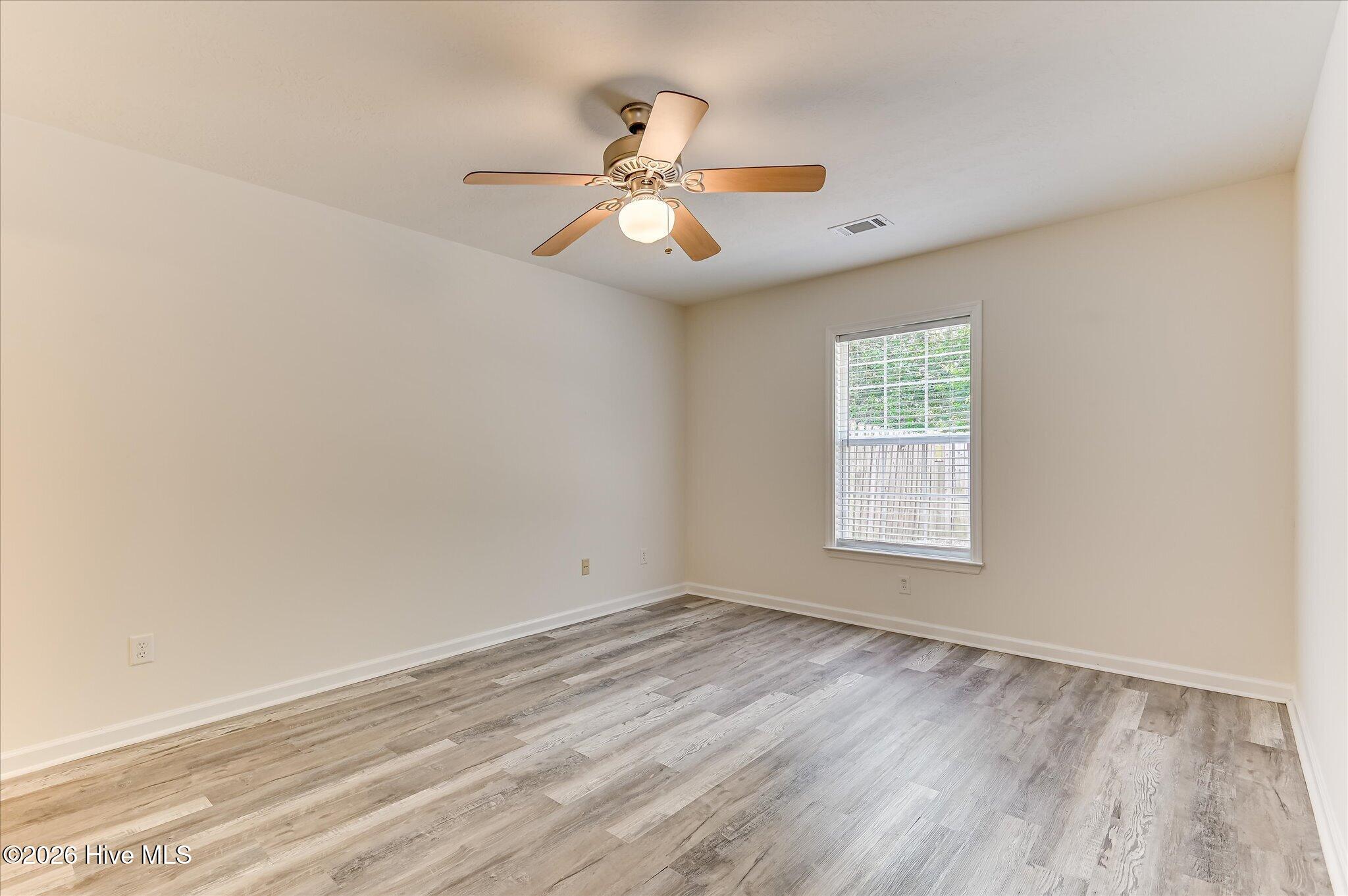 6009 Sanibel Drive Property Photo 25