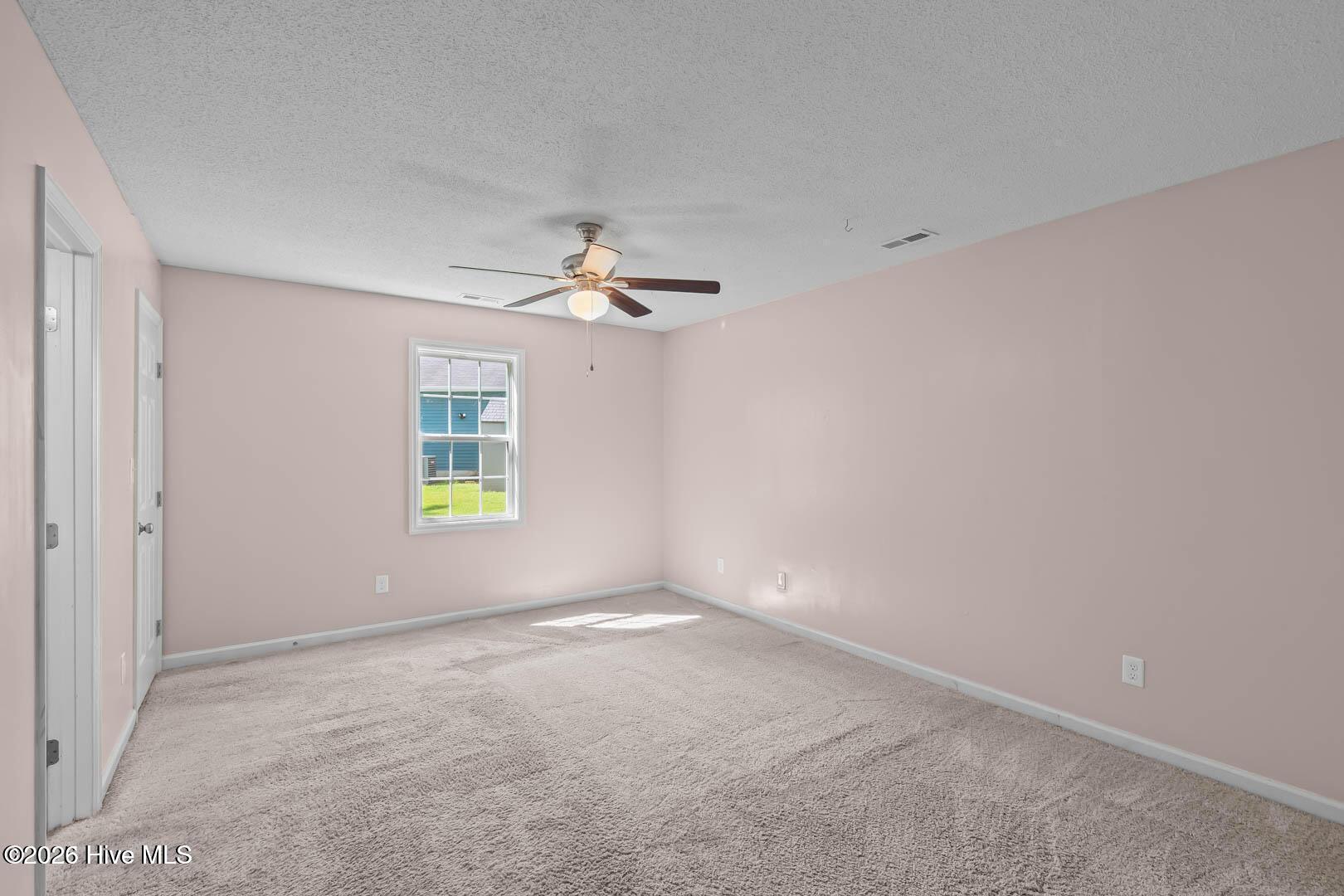 408 Bluegrass Circle Property Photo 11