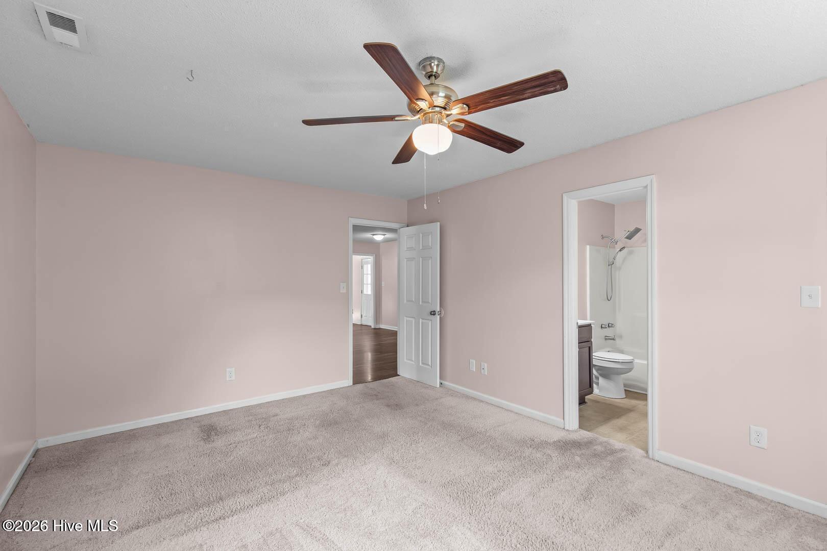 408 Bluegrass Circle Property Photo 12