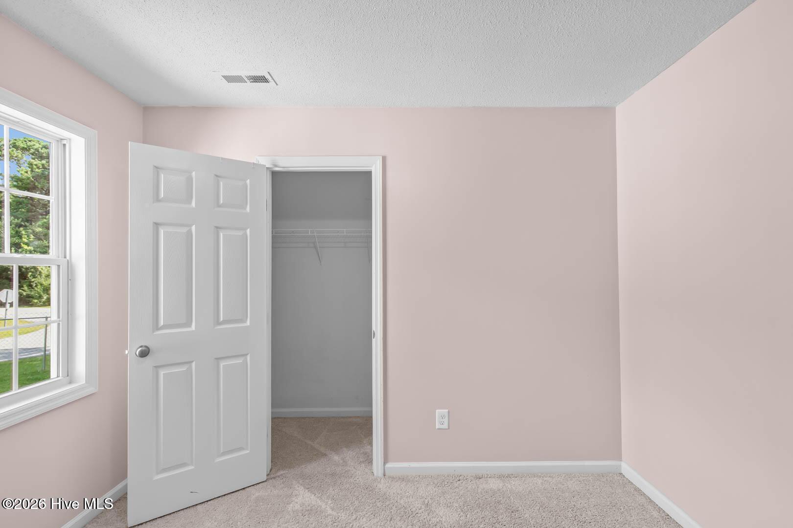 408 Bluegrass Circle Property Photo 18
