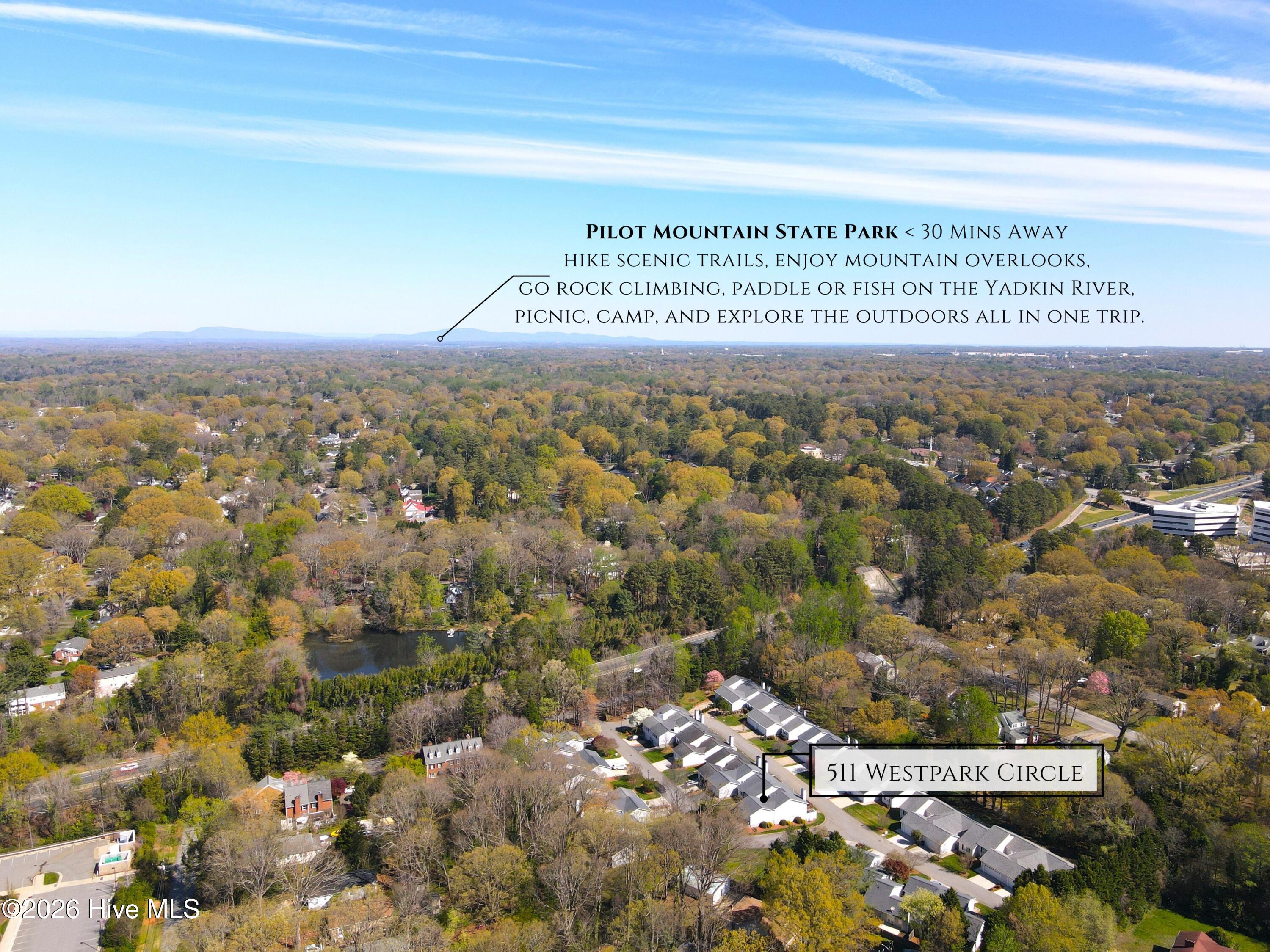 511 Westpark Circle Property Photo 4