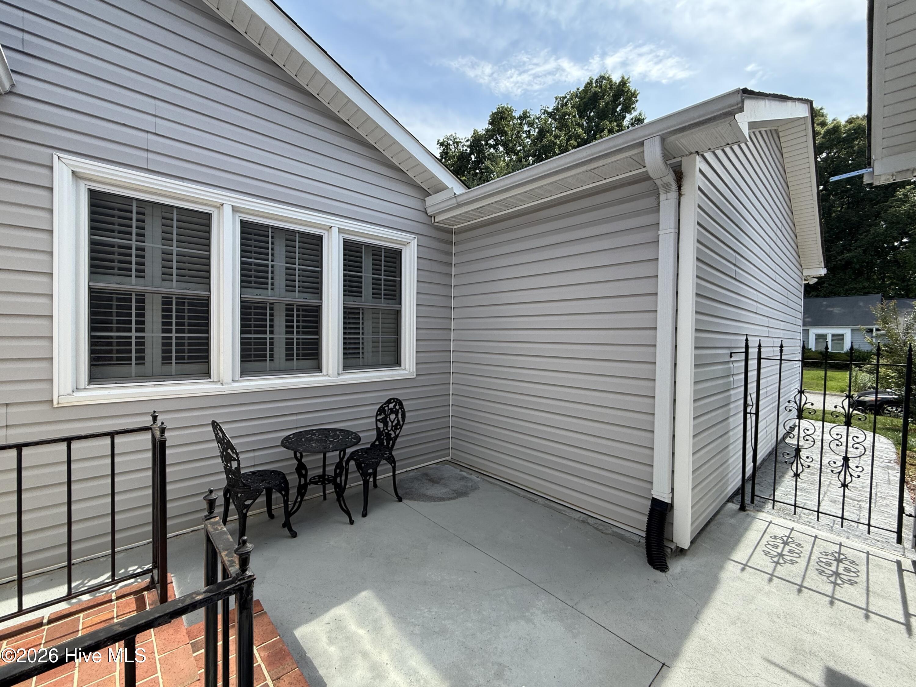 511 Westpark Circle Property Photo 15