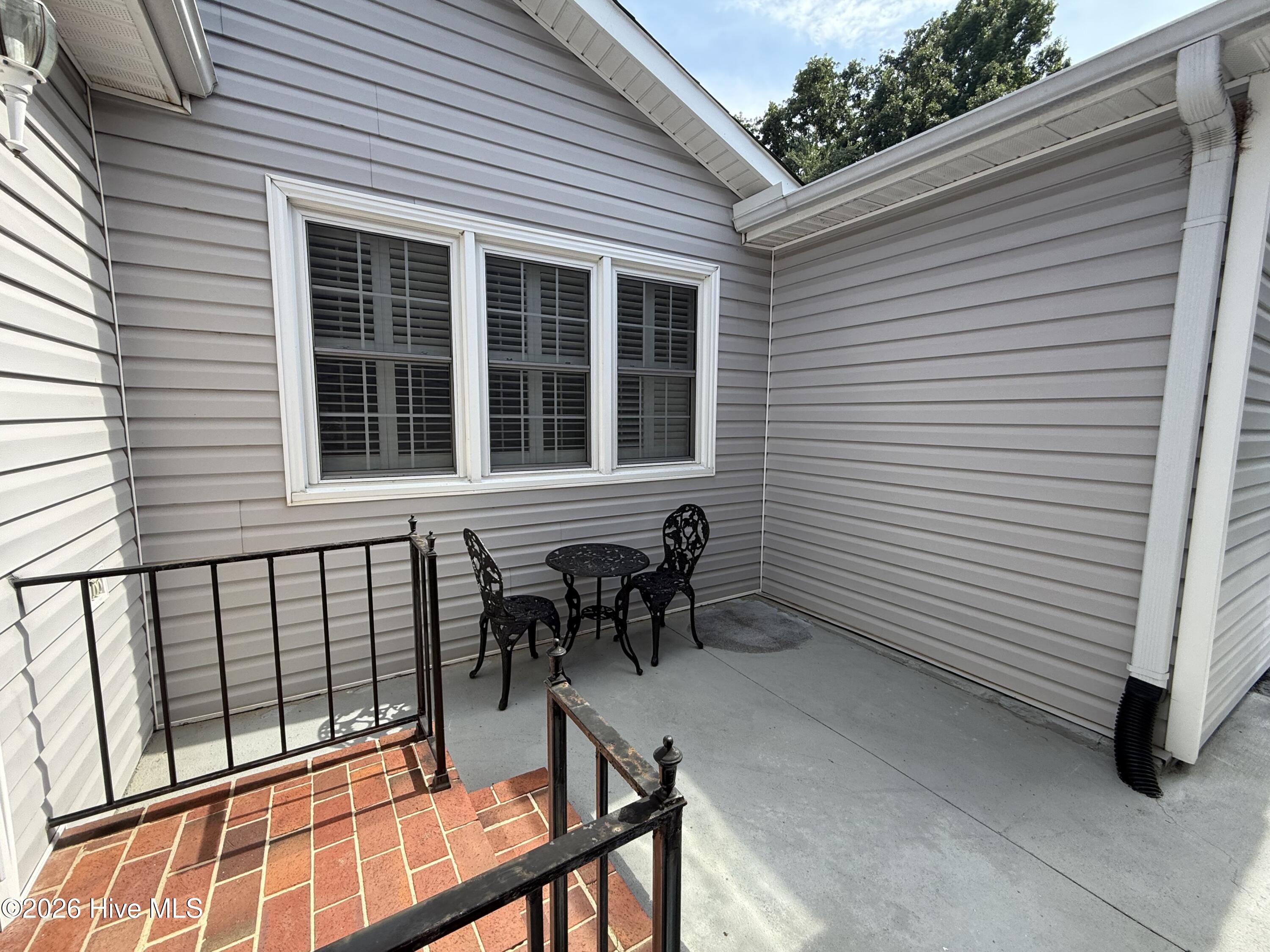 511 Westpark Circle Property Photo 16