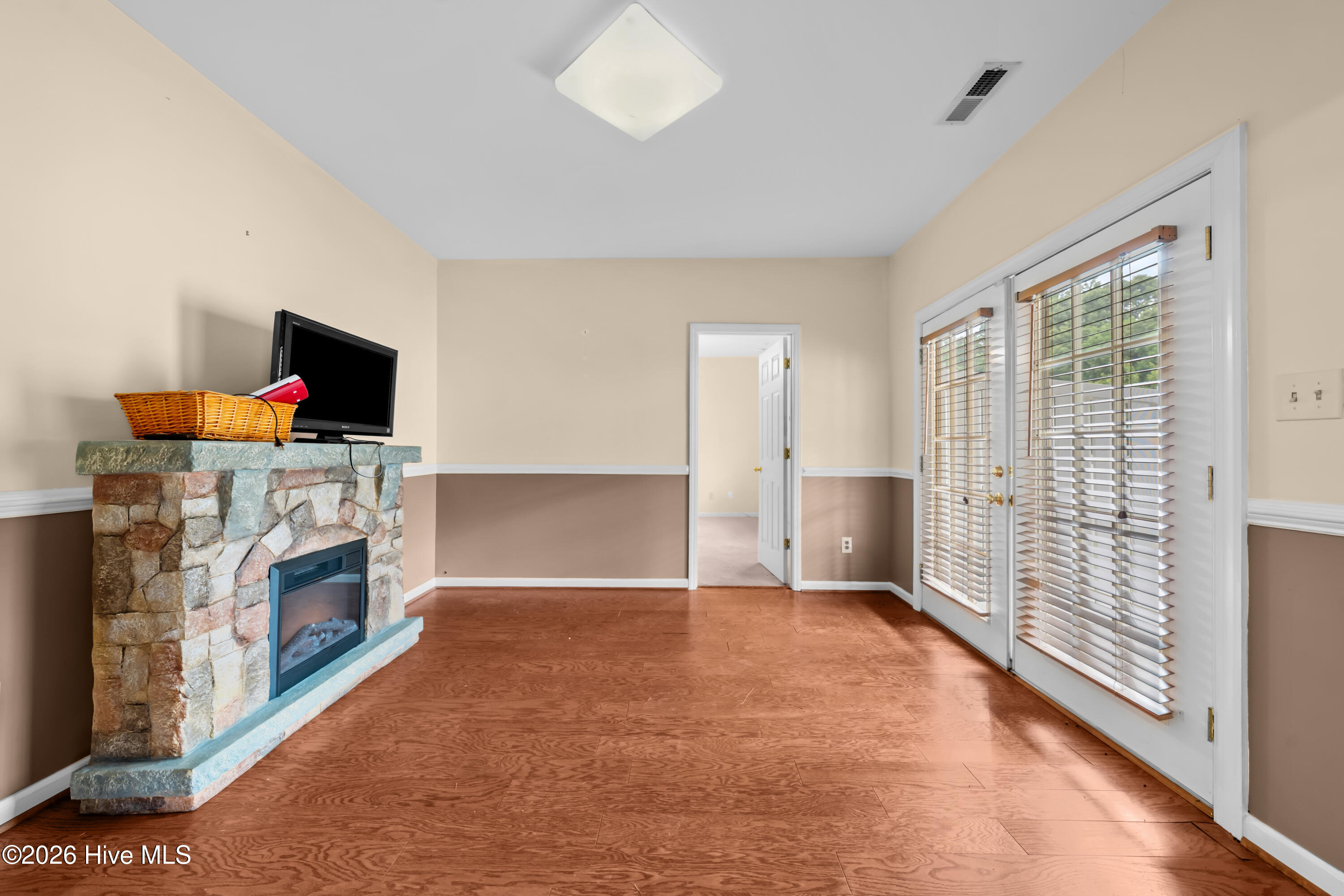 511 Westpark Circle Property Photo 47