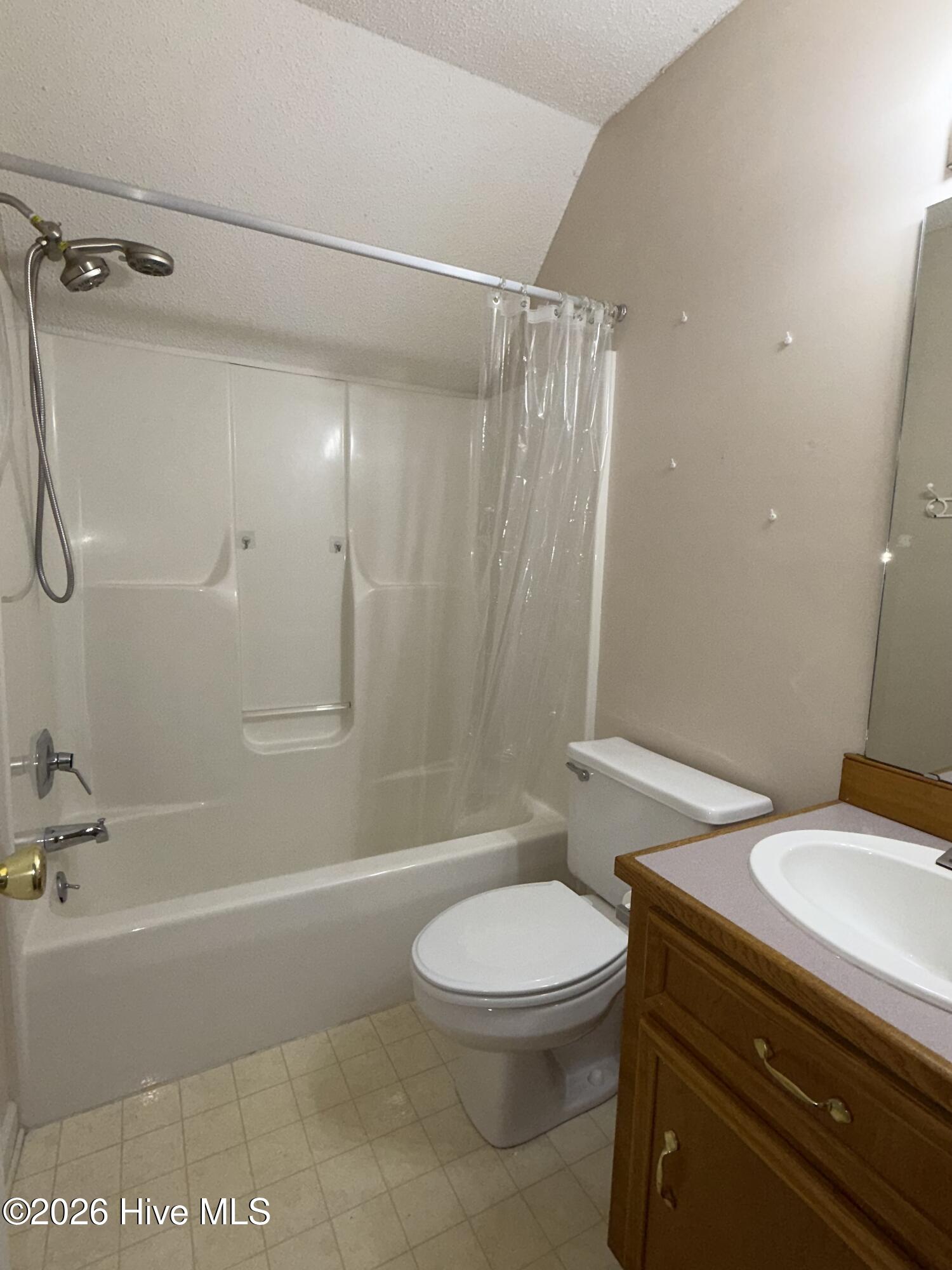 126 Edgewater Road Property Photo 17