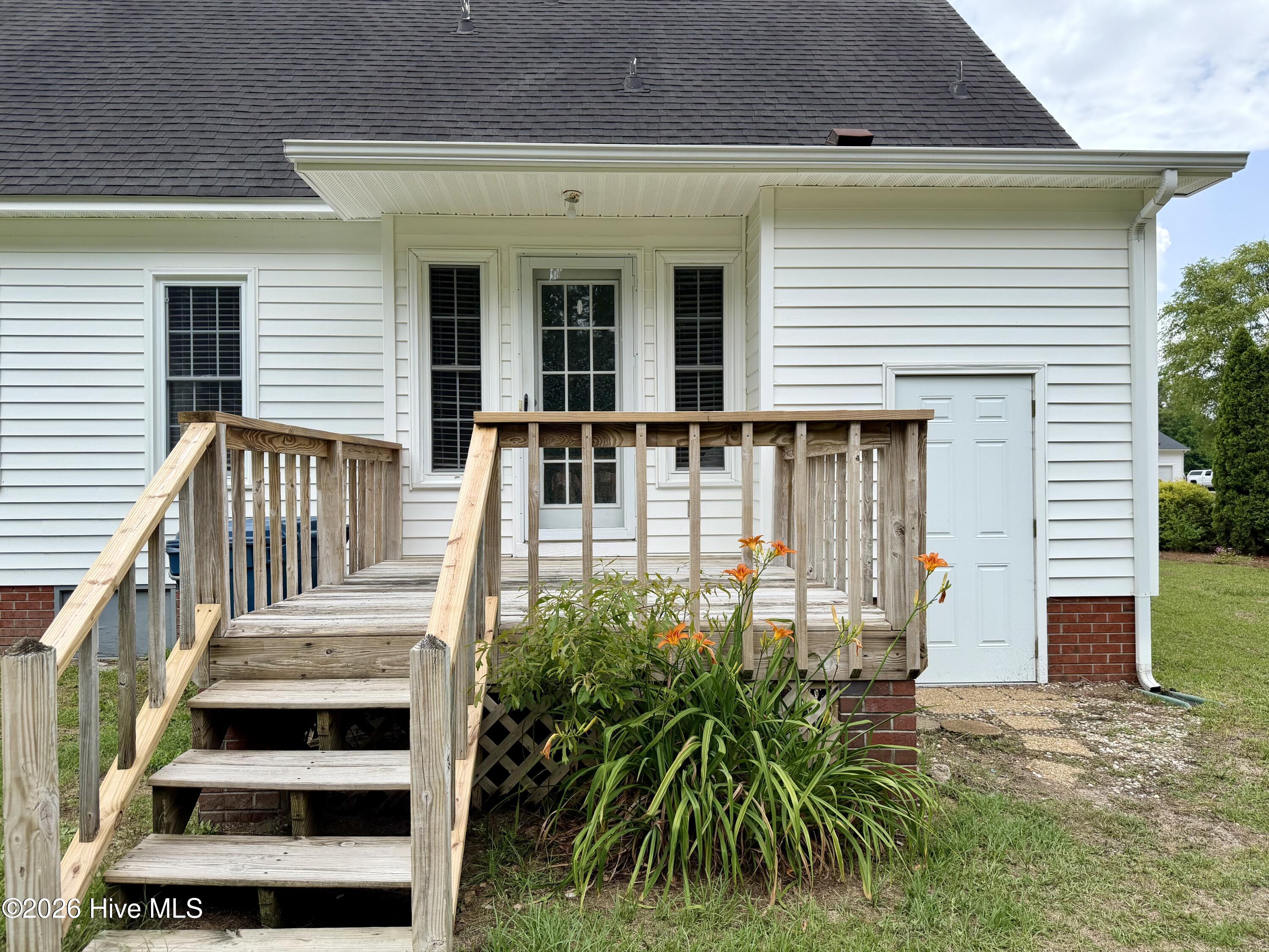 126 Edgewater Road Property Photo 19