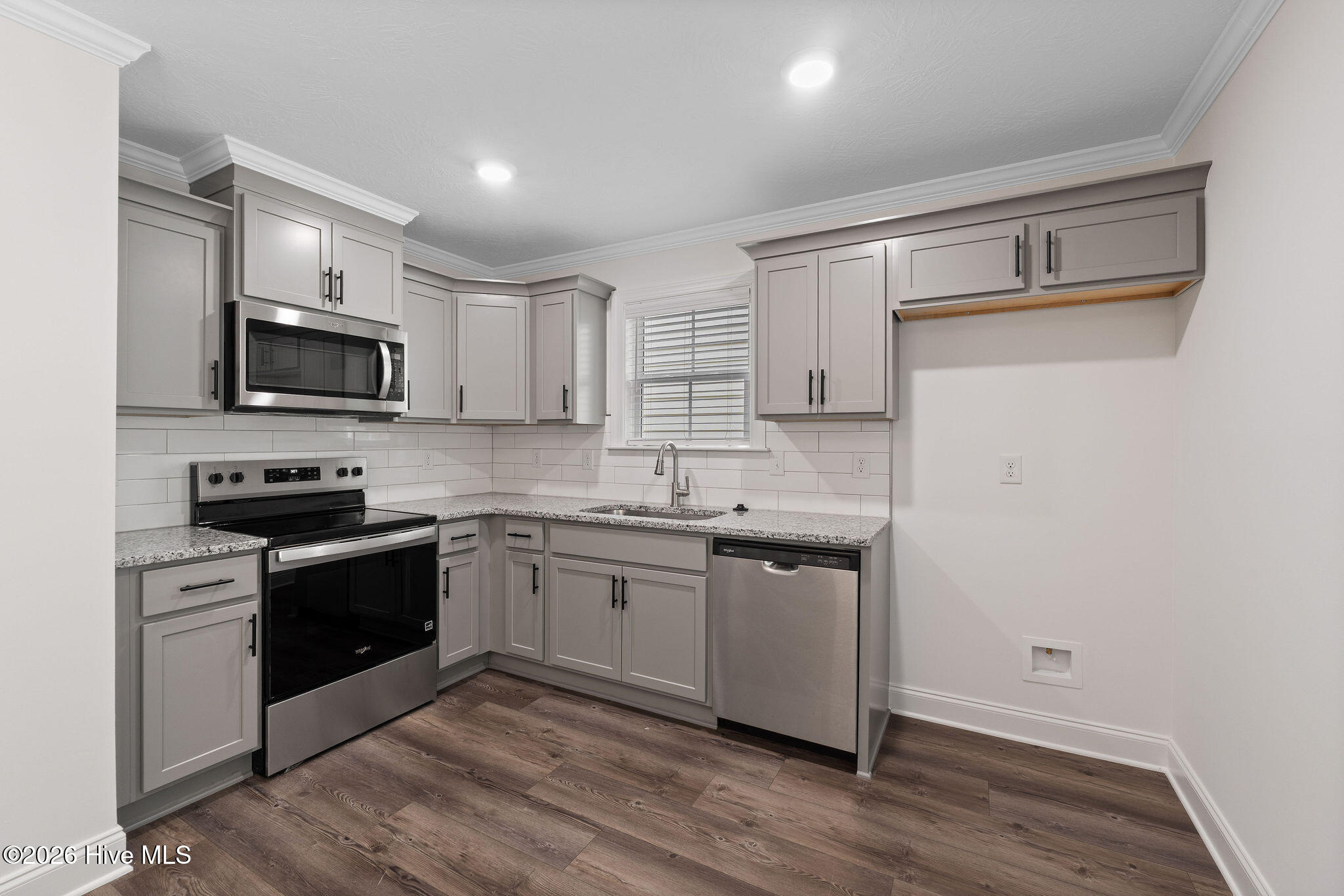183 Village Run Property Photo 7